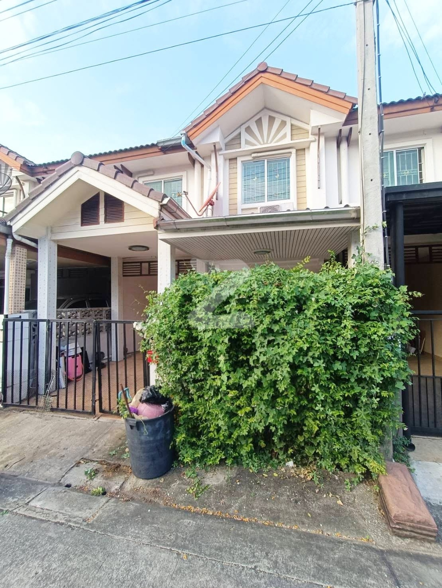 หมู่บ้านพฤกษาวิลล์ลำลูกกา-ดอนเมือง ซ. ลำลูกกา 44 (ซ.เปียร์นน)                     : เจ้าของให้เช่าเอง (งดรับนายหน้า)