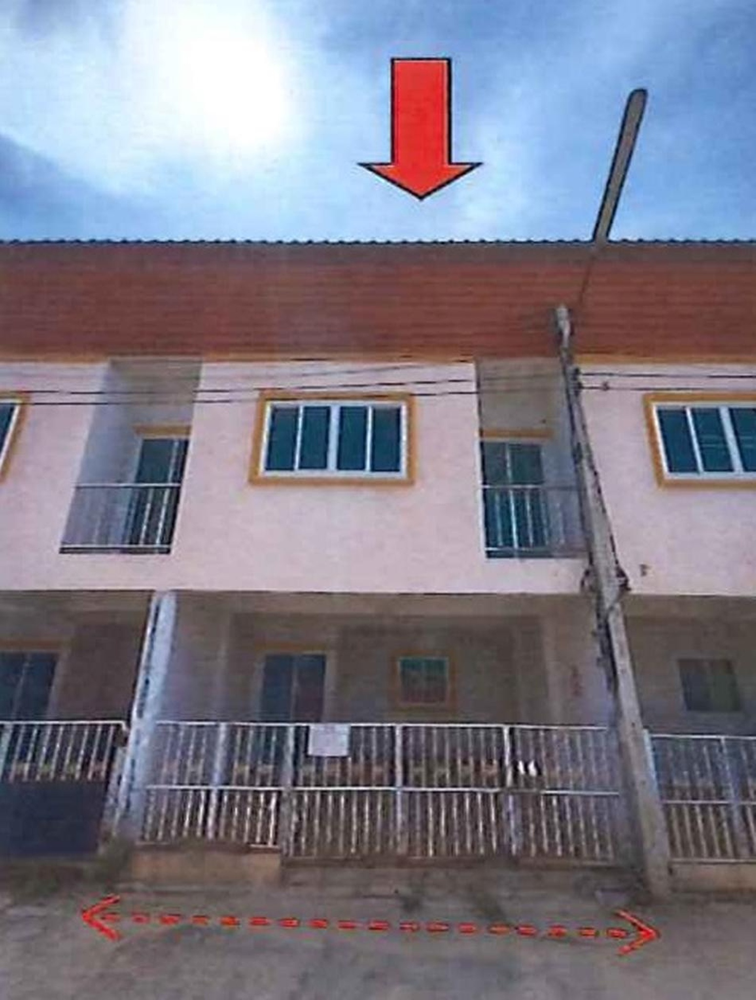 ทรัพย์สถาบันโดย อาคารสงเคราะห์ ทาวน์เฮาส์ หัวหิน ประจวบคีรีขันธ์