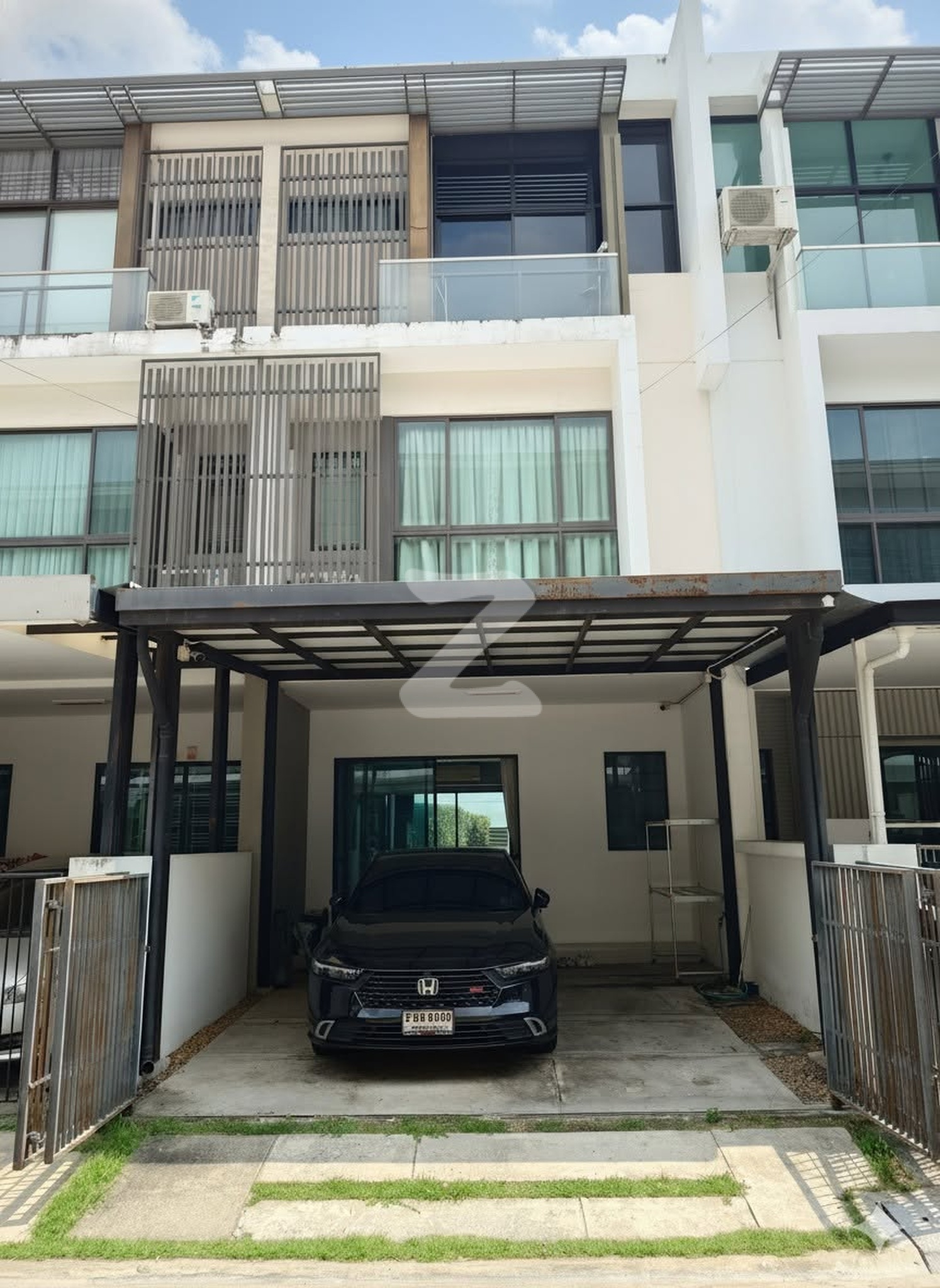 ✨ ขายทาวน์โฮม The Terrace รามอินทรา 65 (Land & Houses) 🚉 เดินไปรถไฟฟ้าสายสีชมพู ได้เพียง 300 ม. | เข้าซอยแค่ 160 ม. จากถนนใหญ่! : เจ้าของขายเอง (งดรับนายหน้า)