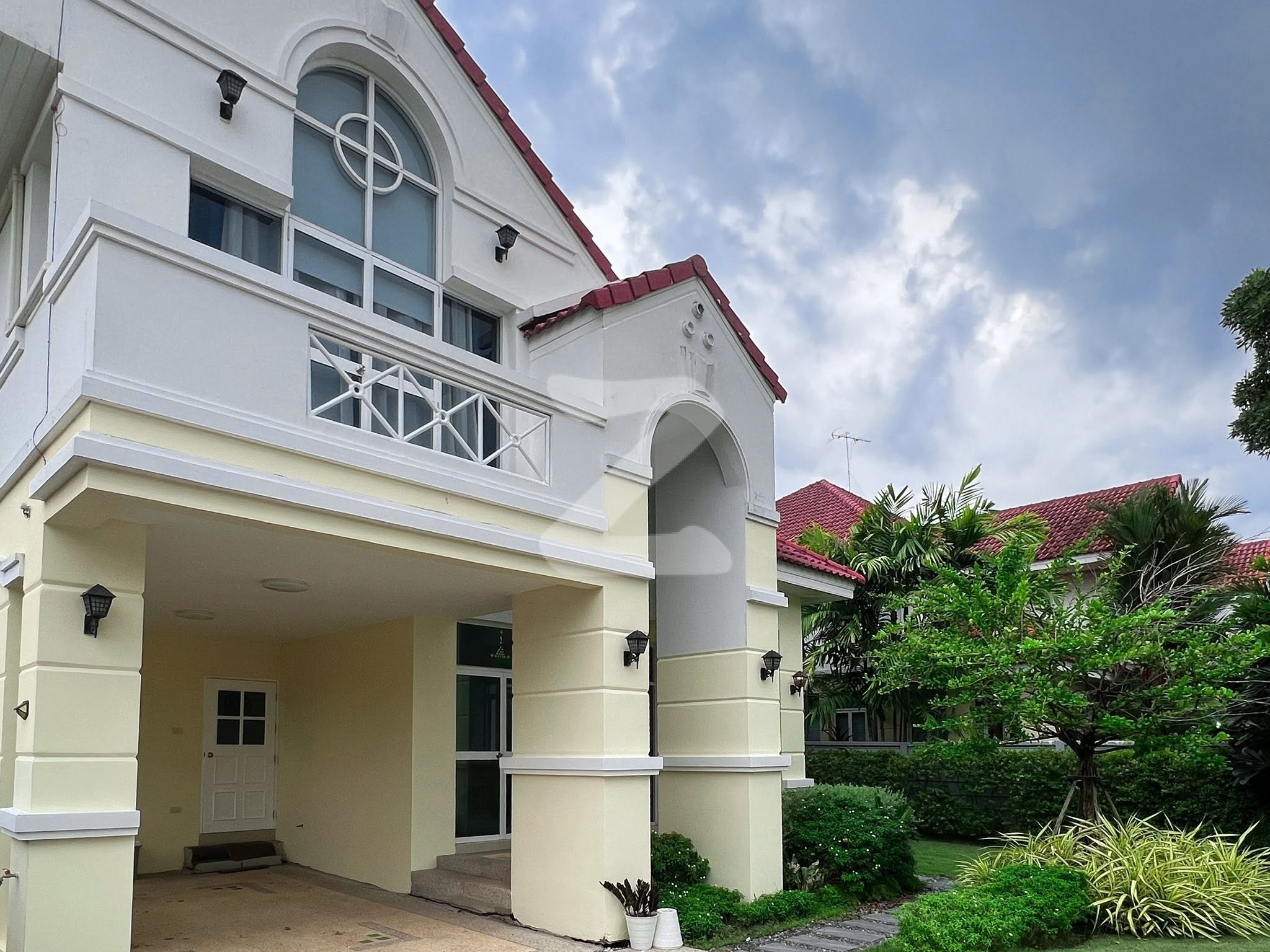 Owner Post — บ้านเดี่ยวพร้อมอยู่ ใกล้สวนหลวง ร.9 / เฉลิมพระเกียรติ 62 ยินดีรับเอเจนท์ บ้านว่างพร้อมย้ายเข้า : เจ้าของให้เช่าเอง (งดรับนายหน้า)