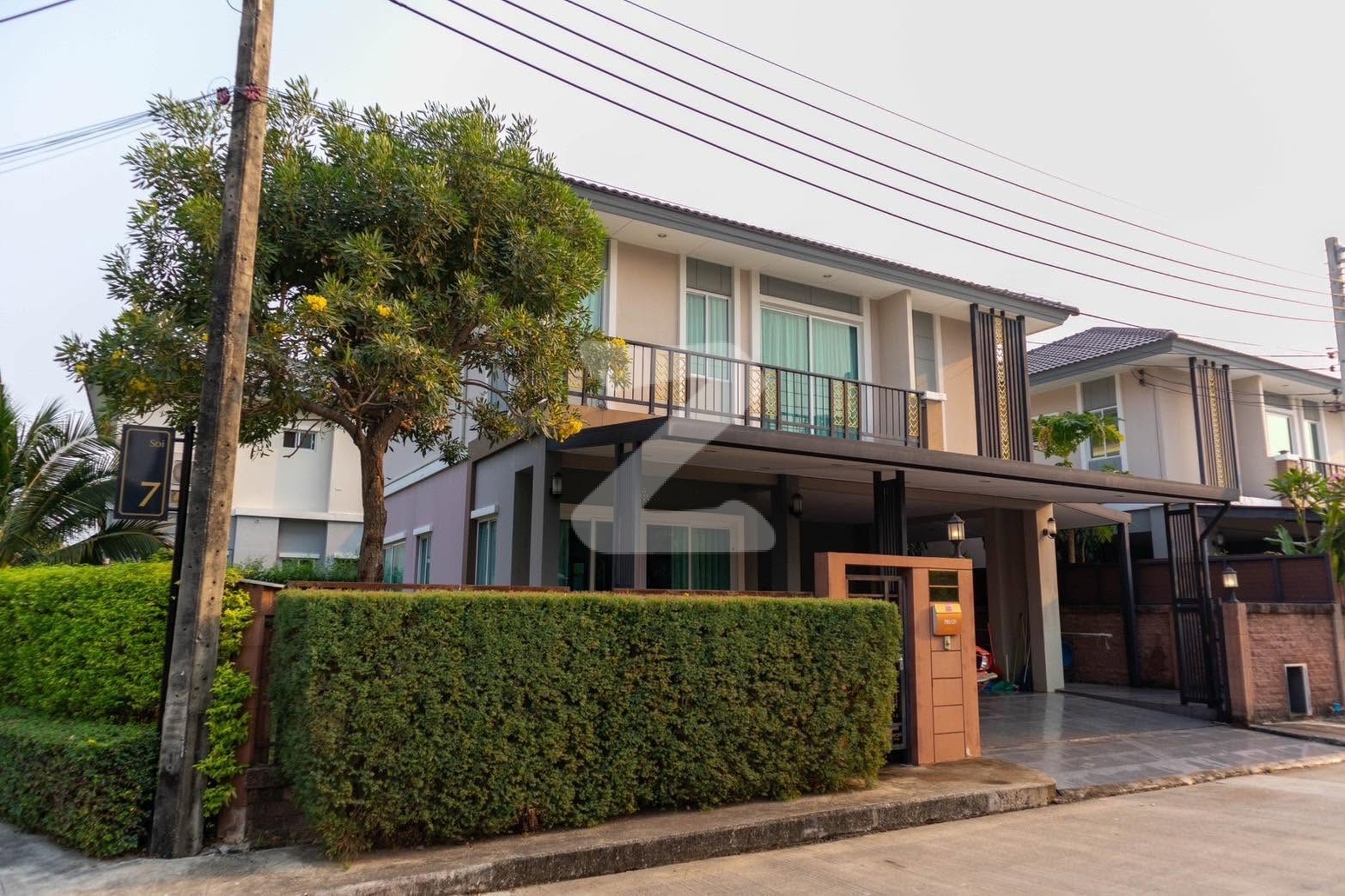 ขายบ้านพร้อมผู้เช่า  พัฒนาการ44 มบ. ภัสสร เพรสทีจ ลุกซ์ พัฒนาการ 44                            : เจ้าของให้เช่าเอง (งดรับนายหน้า)