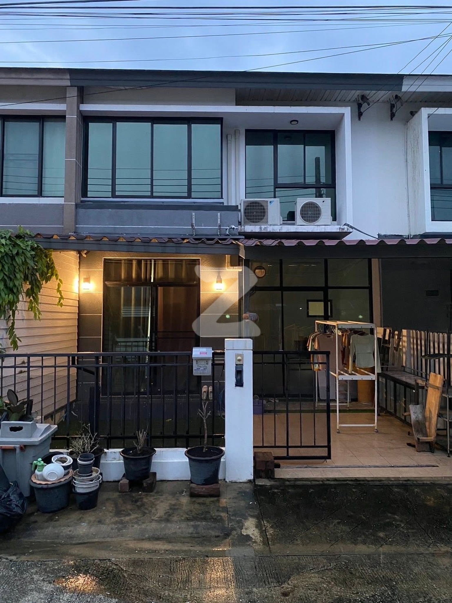 🏠 ขายบ้านทาวน์โฮม 2 ชั้น — The Villa รามคำแหง 174 📌เจ้าของขายเอง  ทำเลดี                                   : เจ้าของขายเอง (งดรับนายหน้า)