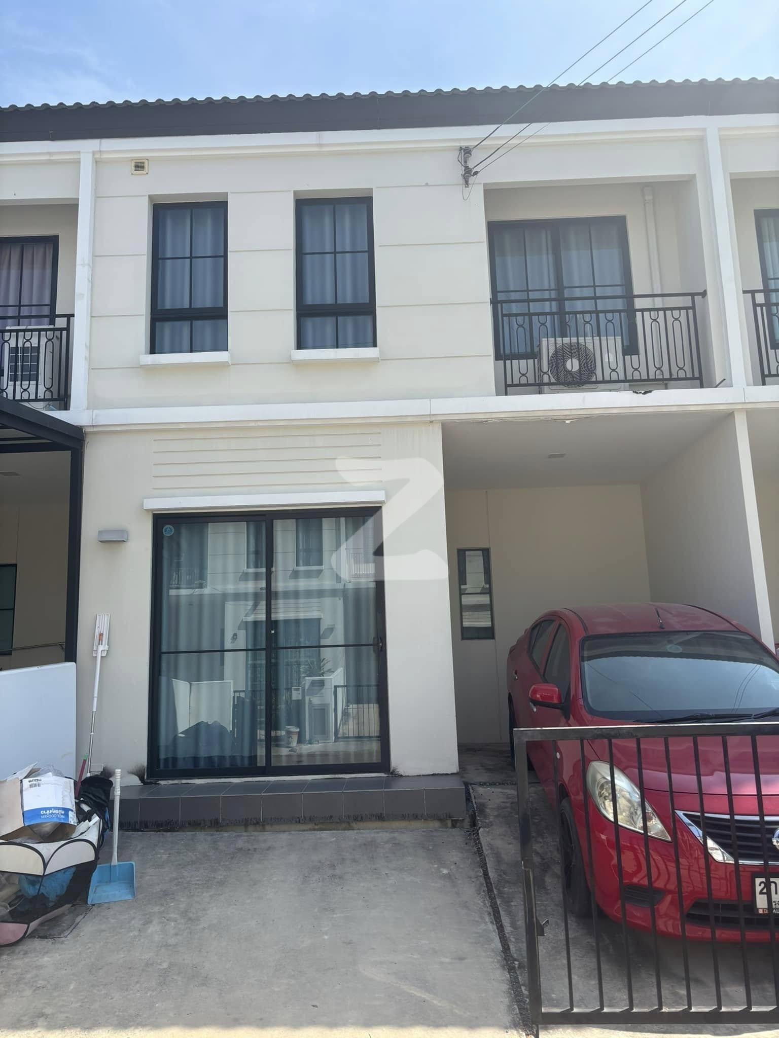 บ้านว่างให้เช่า เดือนละ 9,000 บาท ✅ให้เช่า 🏠บ้านว่างเดือน มกราคม 2568 สามารถเข้าอยู่ได้เลย 🏡อยู่ซอยกระทิงแดง 📍หมู่บ้าน พฤกษา ประชาอุทิศ2 : เจ้าของให้เช่าเอง (งดรับนายหน้า)