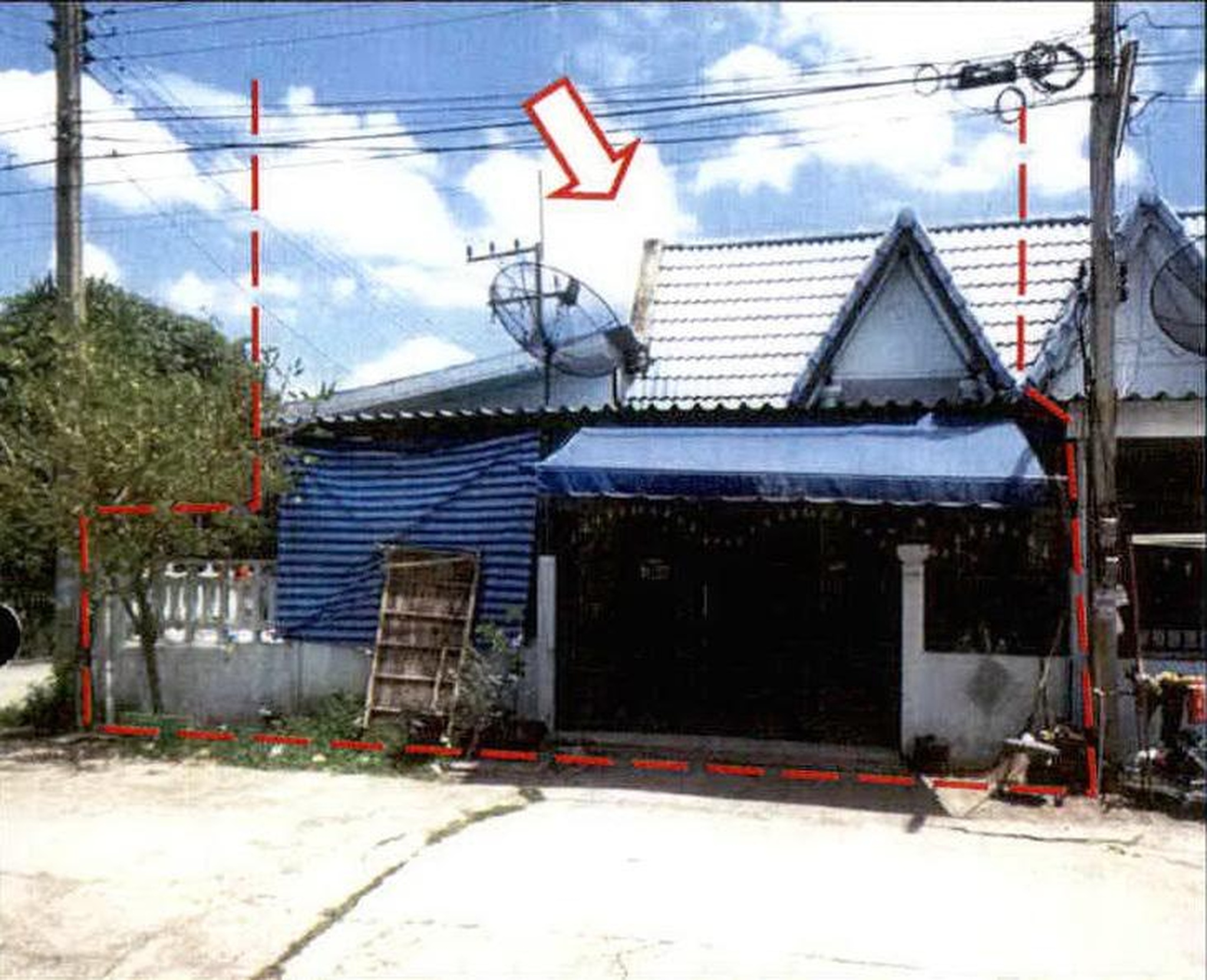 ทรัพย์สถาบันโดย อาคารสงเคราะห์ ทาวน์เฮาส์ นวลผ่อง