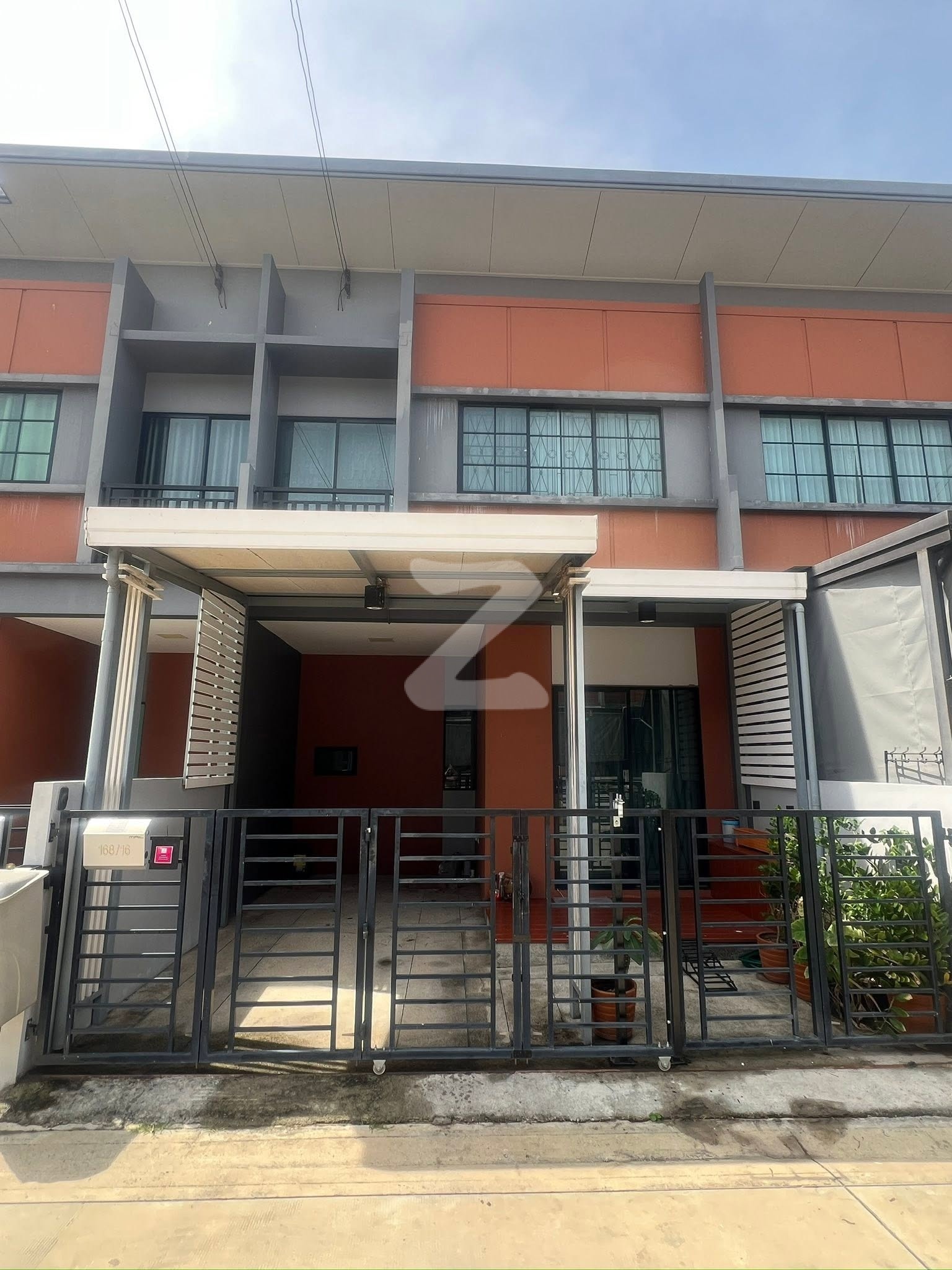 🏡✨ ขายทาวน์โฮม “สิริ เพลส นวนคร” จากแสนสิริ ทำเลดี อยู่ต้นโครงการ หลังบ้านไม่ชนใคร ใกล้คลับเฮ้าส์ 🌿 บ้านอยู่แล้วเฮง อยู่แล้วปัง 💸💰 : เจ้าของขายเอง (งดรับนายหน้า)