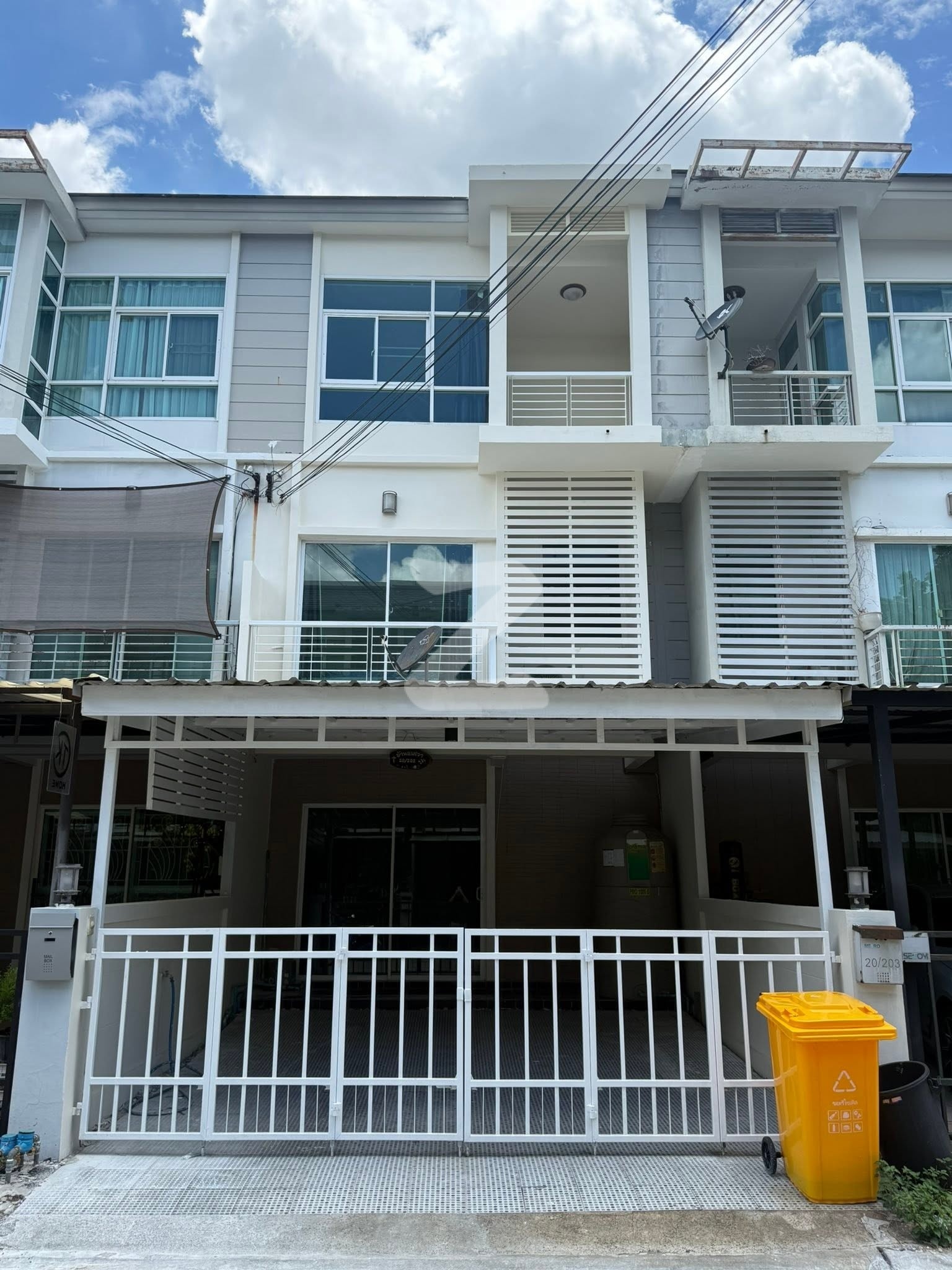 🌟🏡 ให้เช่าทาวน์โฮม 3 ชั้น  | เมโทร พระราม 9 ทำเลทอง 📌เจ้าของปล่อยเอง ยินดีรับเอเจ้นท์ครับ📌 : เจ้าของให้เช่าเอง (งดรับนายหน้า)