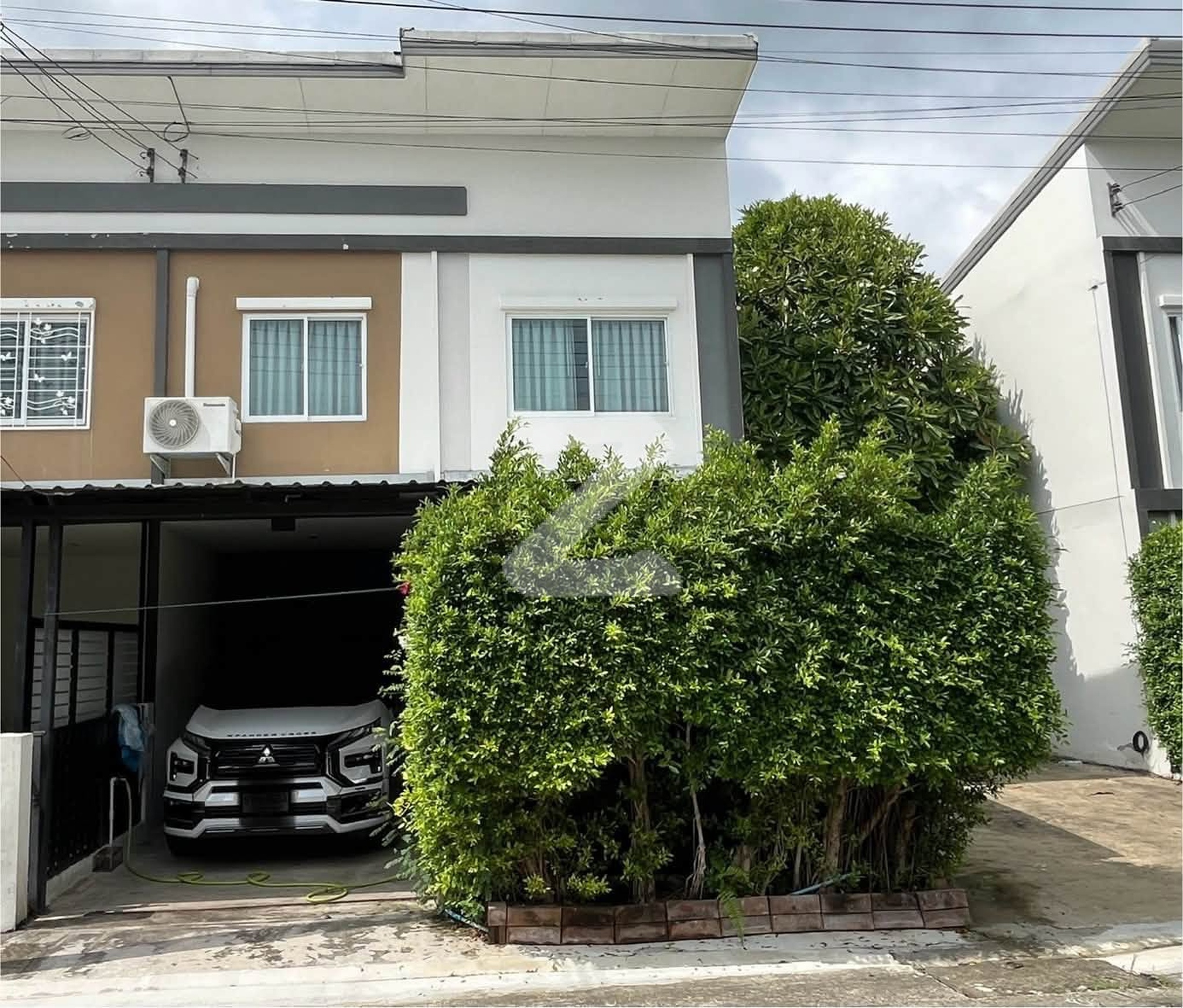 ให้เช่าบ้านทาวน์เฮ้าส์ หลังมุม🏡(ขออนุญาตไม่รับสัตว์เลี้ยง ผู้เช่าเข้าอยู่ได้ไม่เกิน4คนค่ะ🙏🏻) : เจ้าของให้เช่าเอง (งดรับนายหน้า)