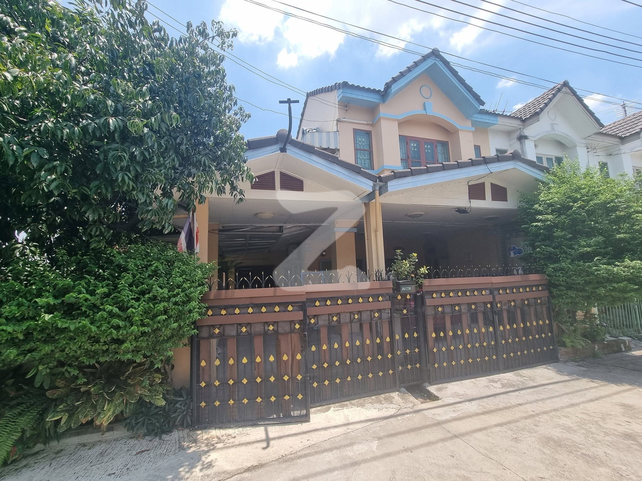 ขายด่วน!!!  ร้อนเงิน บ้านทาวเฮาน์ 2 ชั้น (หลังมุม) สภาพพร้อมเข้าอยู่ ไม่ต้องรีโนเวท หมู่บ้านกรีนการ์เด้นโฮม4 ลำลูกกาคลอง 8 : เจ้าของขายเอง (งดรับนายหน้า)