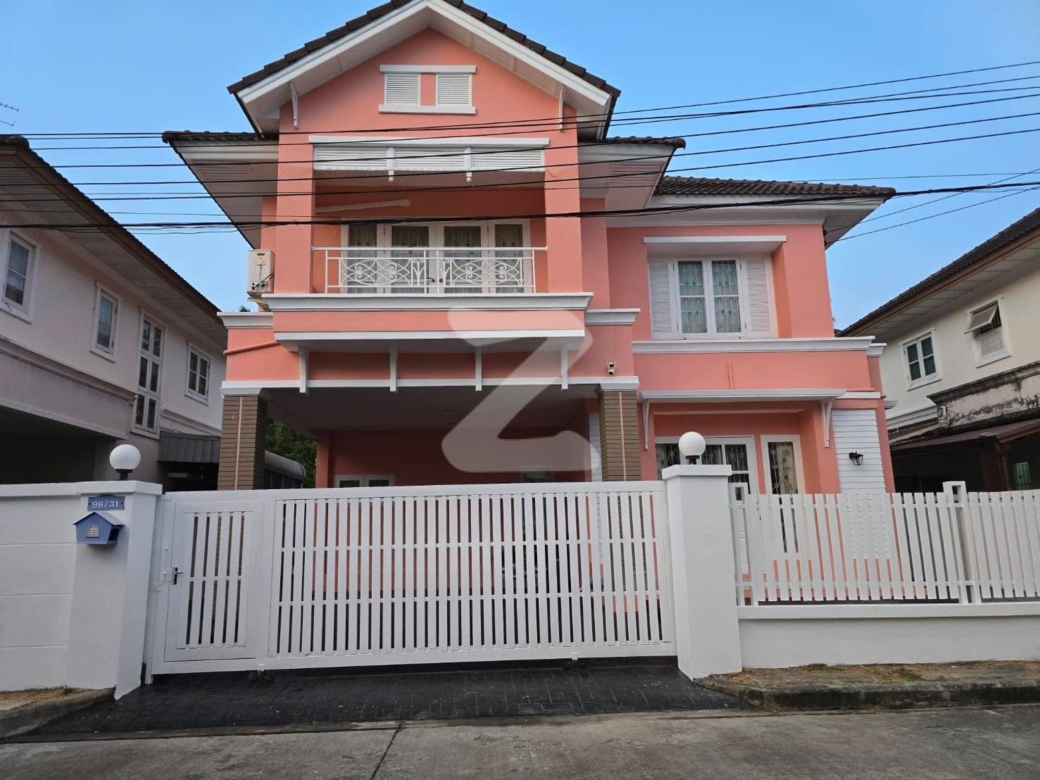 **เจ้าของขายเอง 🏡✨ บ้านเดี่ยวทำเลบางกรวย-นนทบุรี พร้อมอยู่ ราคา 5 ล้านบาท  📍 หมู่บ้านธารา ซอยวัดศรีเรืองบุญ : เจ้าของขายเอง (งดรับนายหน้า)