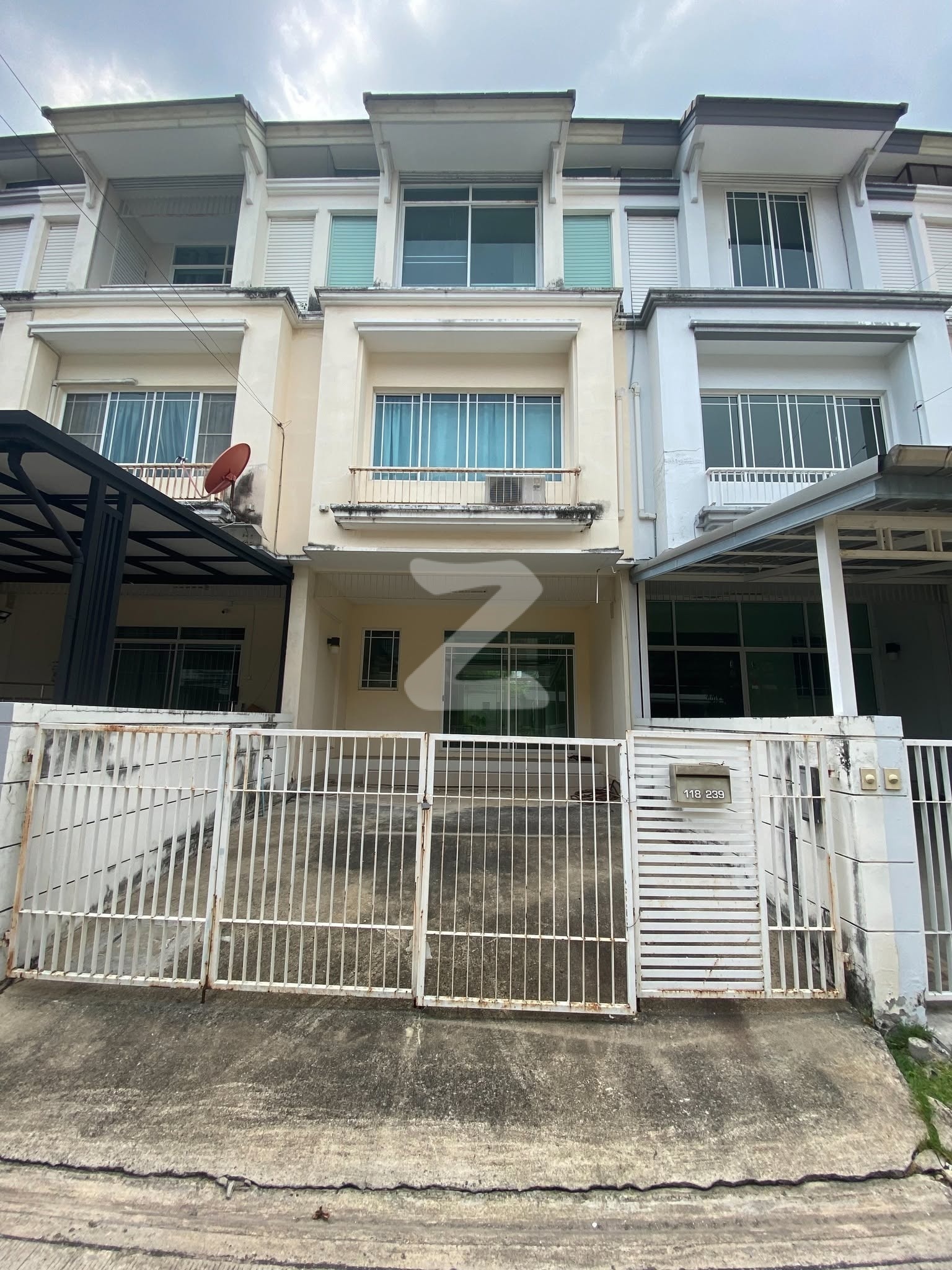 [ขาย] ทาวน์โฮม 3 ชั้น The Terrace พระราม 2 (เดอะ เทอเรส) สภาพโครงสร้างมือหนึ่ง! ไม่เคยเข้าอยู่ ไม่เคยปล่อยเช่า โครงสร้างเดิมจากโครงการ : เจ้าของขายเอง (งดรับนายหน้า)