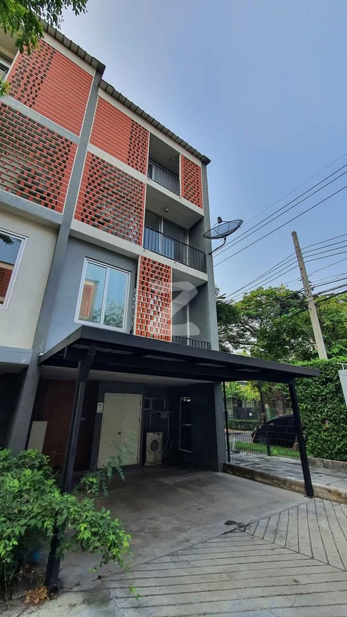 [เจ้าของขายเองครับ] 🚫 ไม่ได้รับเอเจ่นท์ครับ ขาย Townhome ไซมิส บรอทซั่ม แอท แฟชั่น            : เจ้าของขายเอง (งดรับนายหน้า)
