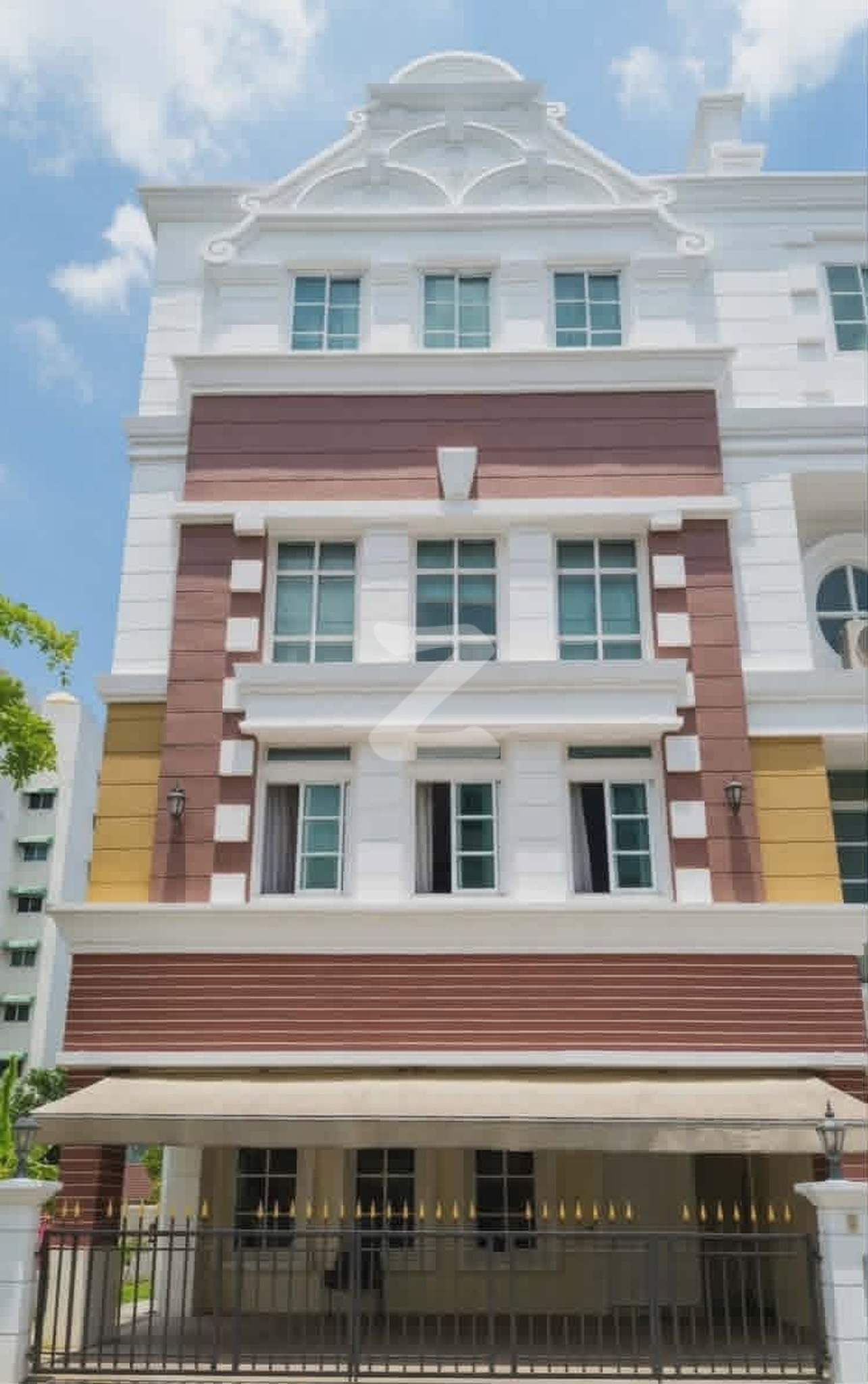 🏡 [Owner Post - เจ้าของขายเอง] ขายทาวน์โฮมหลังมุมสุดหรู 4 ชั้น แปลงใหญ่ที่สุดในโครงการ โครงการ Plus City Park สุขุมวิท 101/1  : เจ้าของขายเอง (งดรับนายหน้า)