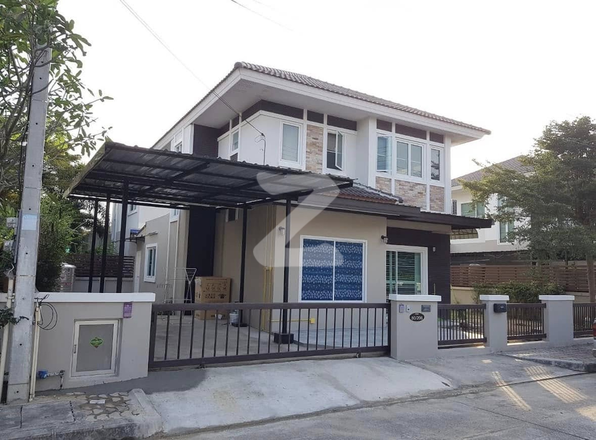 #หมู่บ้านอรสิริน_3_เลคแอนด์ปาร์ค  สี่แยกหลุยส์ สันกำแพง ทำเล น้ำไม่ท่วม บนถนนสาย 121                  : เจ้าของขายเอง (งดรับนายหน้า)