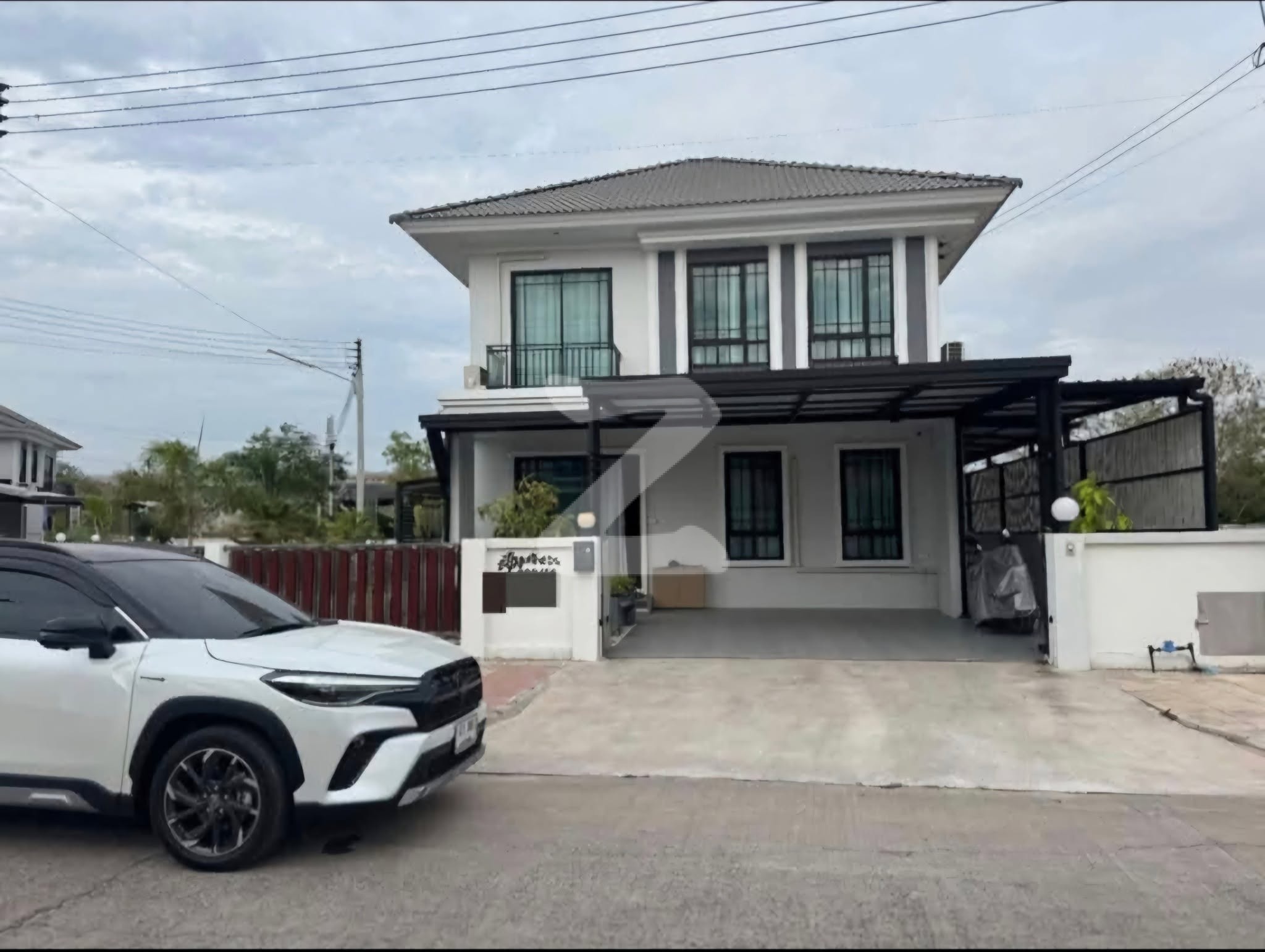 ขายบ้านพร้อมอยู่  โฮมการ์เด้นวิวถนนสุรนารายณ์                                         : เจ้าของขายเอง (งดรับนายหน้า)