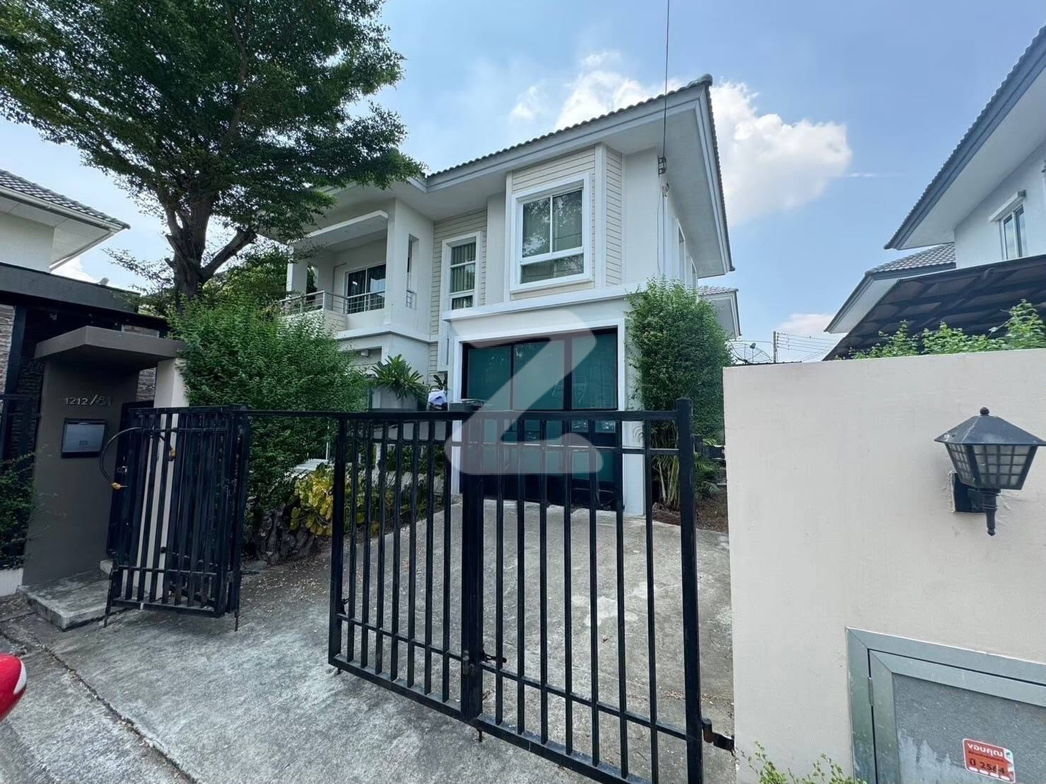 เจ้าของขายเองค่ะ 🏡รังสิต ใกล้ๆ ดรีมเวิลด์🎊🤸💁 บ้านพร้อมเฟอร์นิเจอร์ อื่นๆ แบบกันเอง ค่ะ          : เจ้าของขายเอง (งดรับนายหน้า)