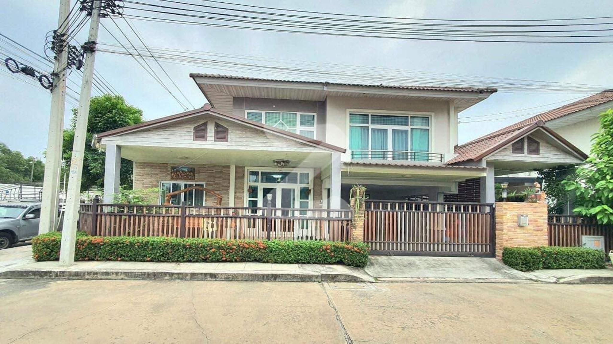 ให้เช่าบ้านค่า เหมาะสำหรับครอบครัวใหญ่  หมู่บ้านศุภาลัยการ์เด้นวิลล์ ส่วนกลางมีสระว่ายน้ำ  : เจ้าของให้เช่าเอง (งดรับนายหน้า)