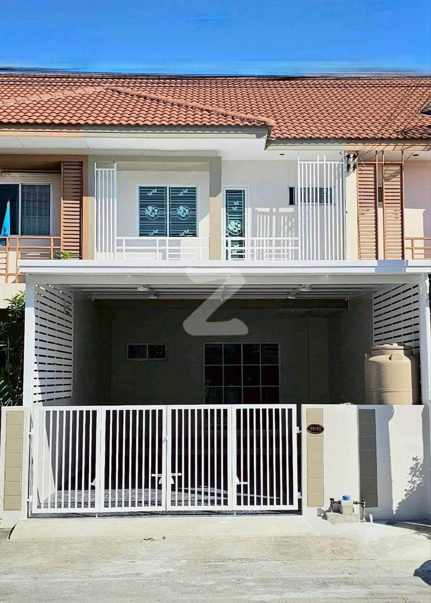 🔥 ขายด่วน! ทาวน์โฮม 2 ชั้น รีโนเวทใหม่ พร้อมเข้าอยู่ 🔥 🏡 หมู่บ้านไอลีฟทาวน์ คลอง 3 ลำลูกกา (เจ้าของขายเอง) 💰 ราคาเพียง 2.49 ล้านบาท : เจ้าของขายเอง (งดรับนายหน้า)