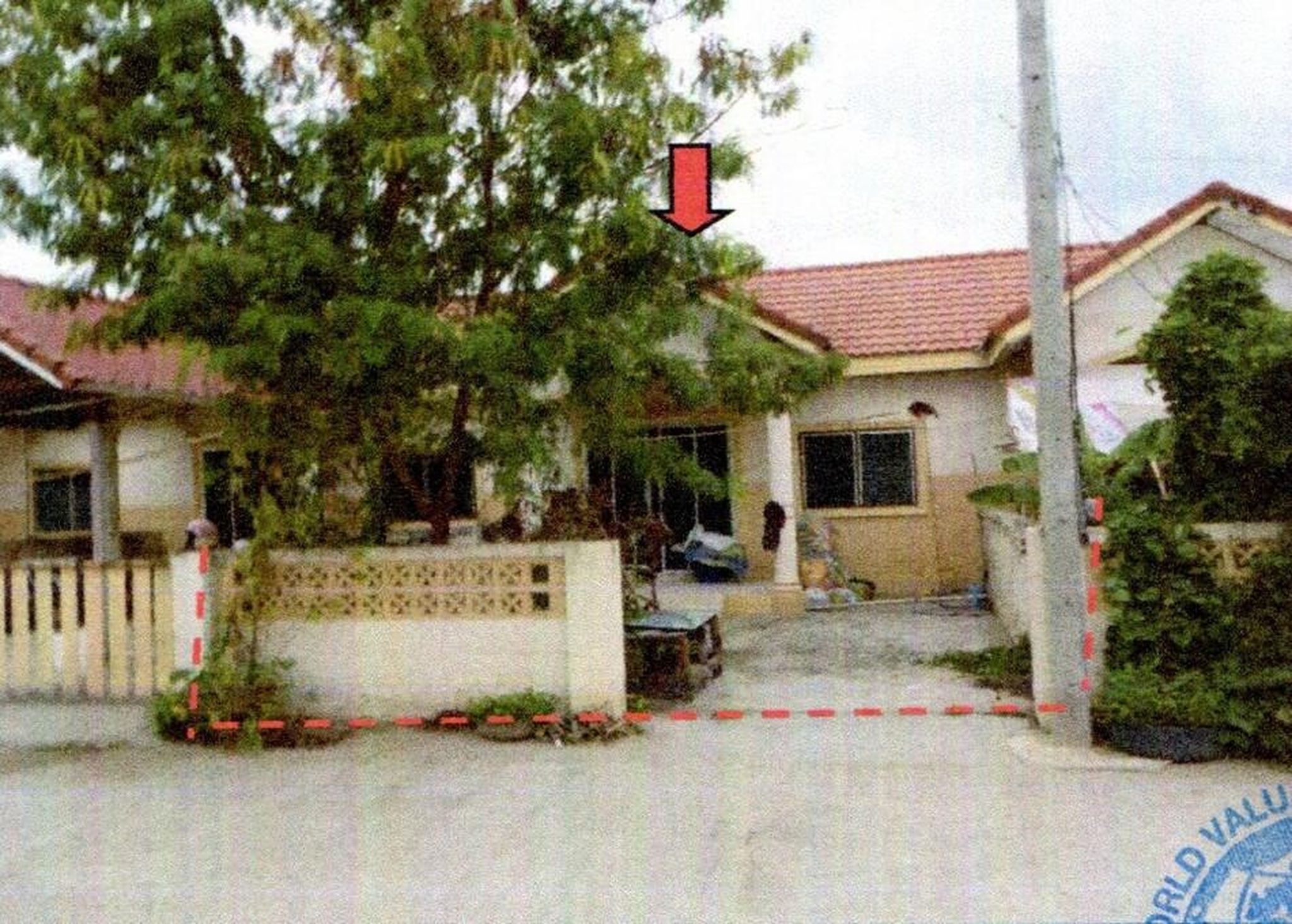 ทรัพย์สถาบันโดย อาคารสงเคราะห์ ทาวน์เฮาส์ เพชรลดา.