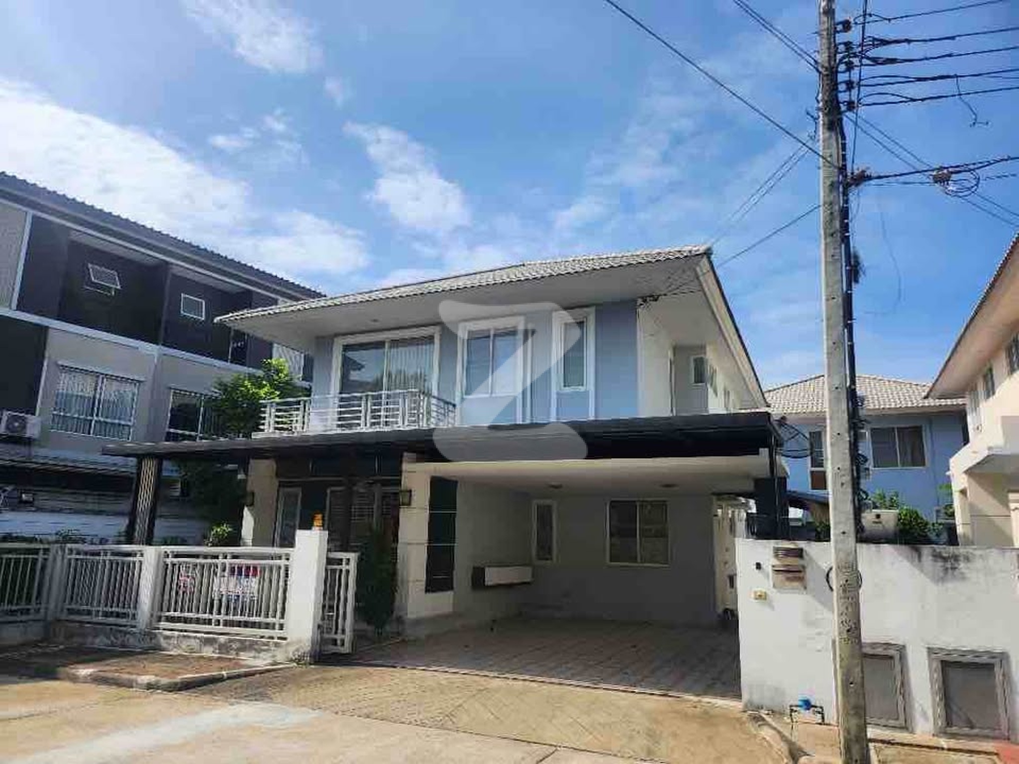 บ้านเดี่ยว2ชั้น หมู่บ้านสัมมากร ชัยพฤกษ์-วงแหวน64ตรว.  4น.3น.2จอดรถ ตกแต่งพร้อมอยู่ อยู่ใกล้คลับเฮ้าส์ : เจ้าของขายเอง (งดรับนายหน้า)