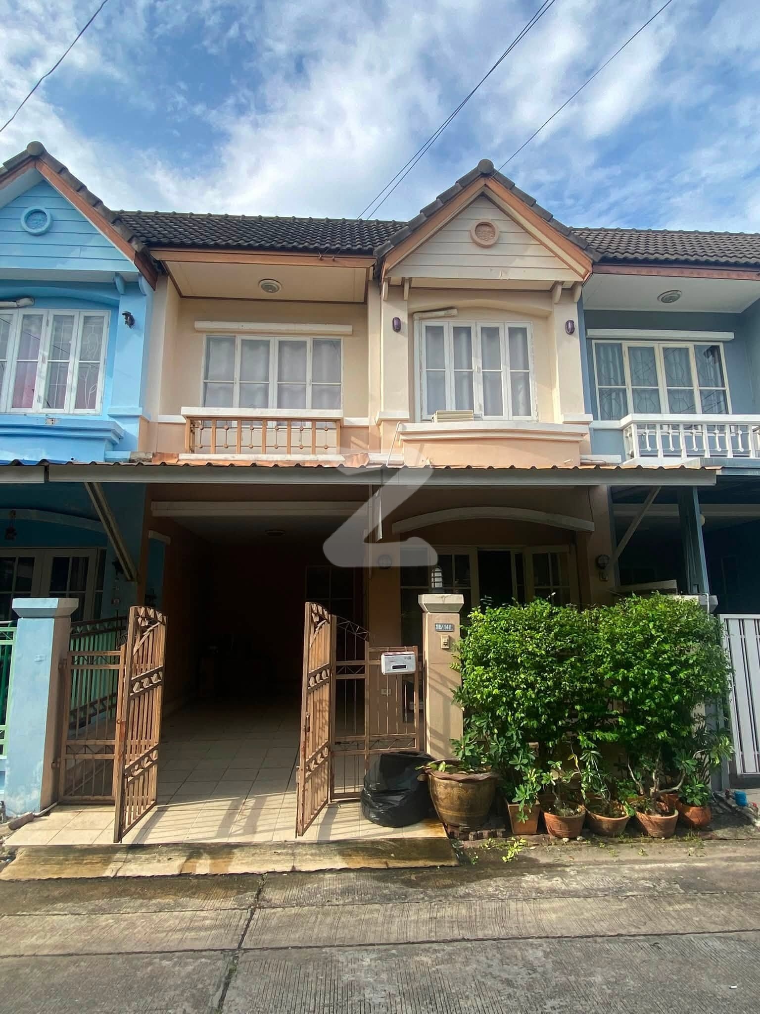 ขายบ้าน หมู่บ้านบุศรินทร์ พระยาสุเรนทร์ 40, คลองสามวา,                      : เจ้าของขายเอง (งดรับนายหน้า)