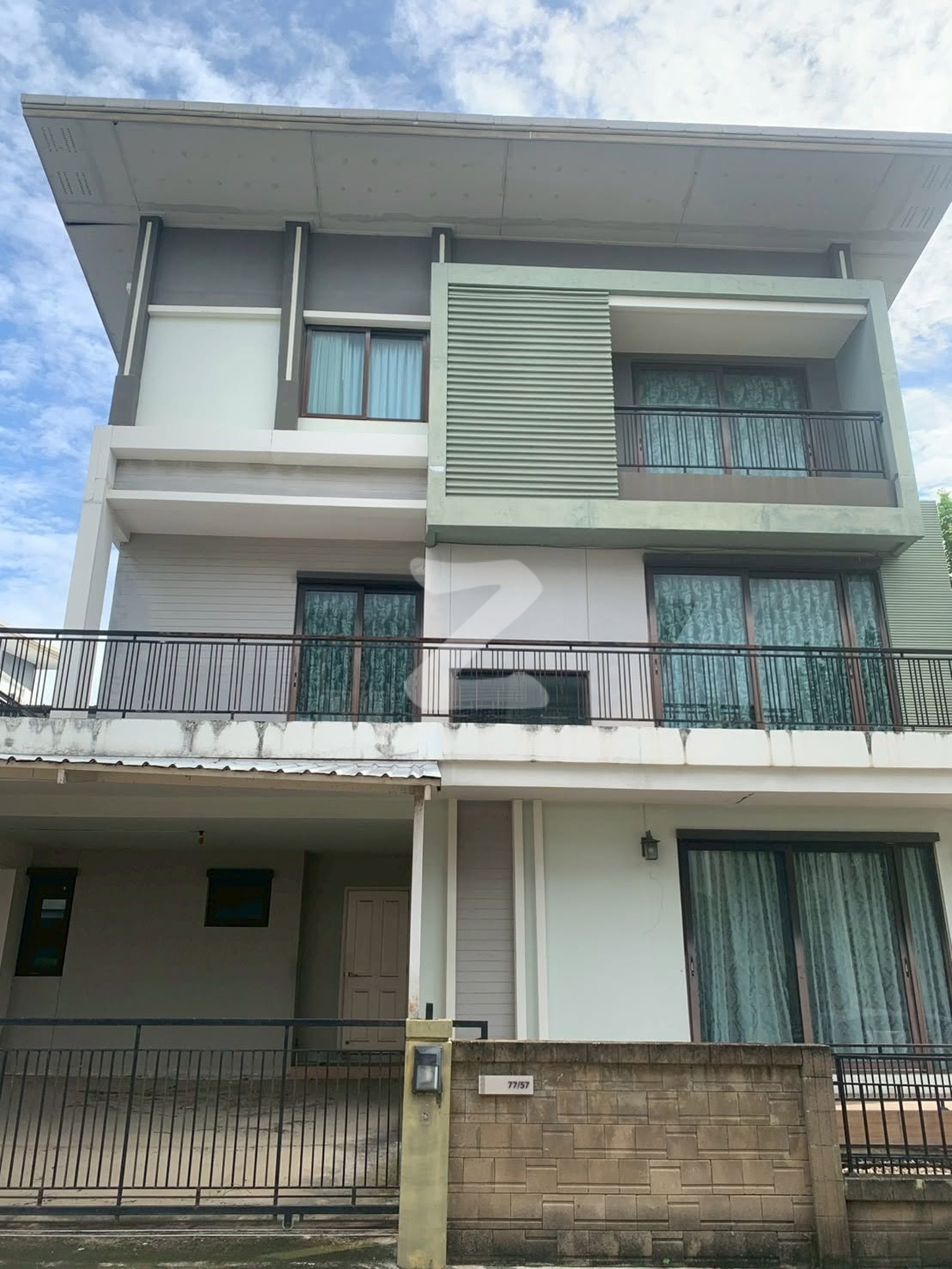 📣(For sale) เจ้าของขายเอง!!! หมู่บ้านโกลเด้น เพรสทีจ วัชรพล สุขาภิบาล5 🏠บ้านเดี่ยว 3 ชั้น หลังมุม ใกล้สวน สโมสร : เจ้าของขายเอง (งดรับนายหน้า)