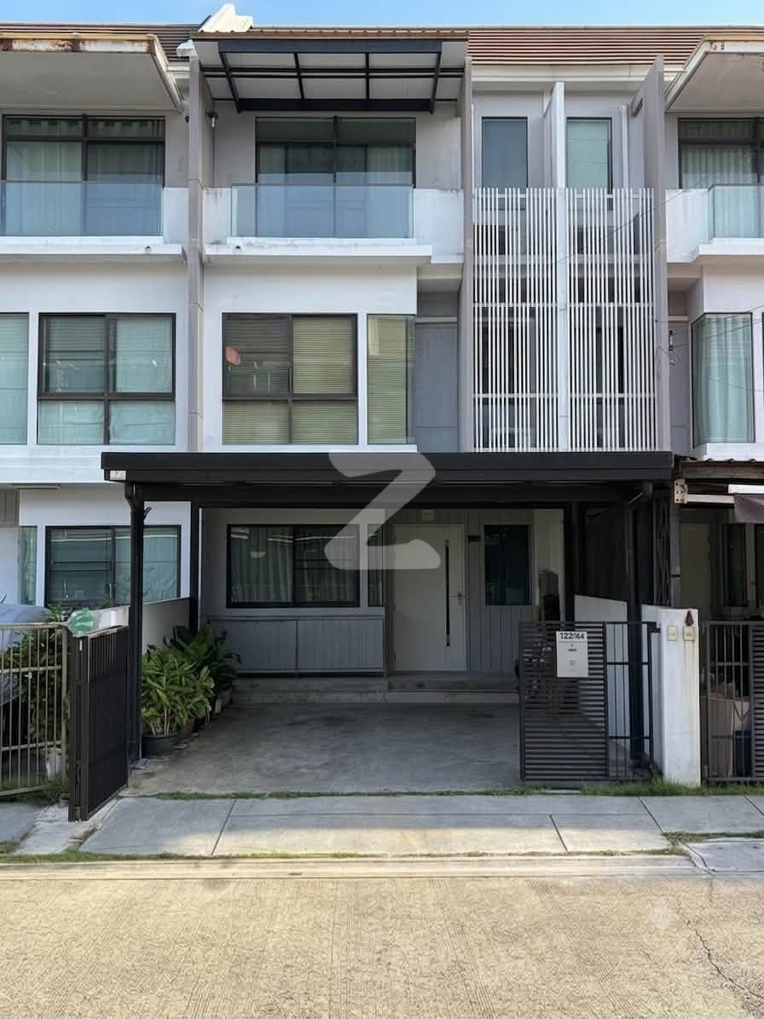 ขายทาวน์โฮม 3 ชั้น Land & Houses โครงการบ้านใหม่ พระราม 2 – พุทธบูชา 36 (โครงการ 2) : เจ้าของขายเอง (งดรับนายหน้า)