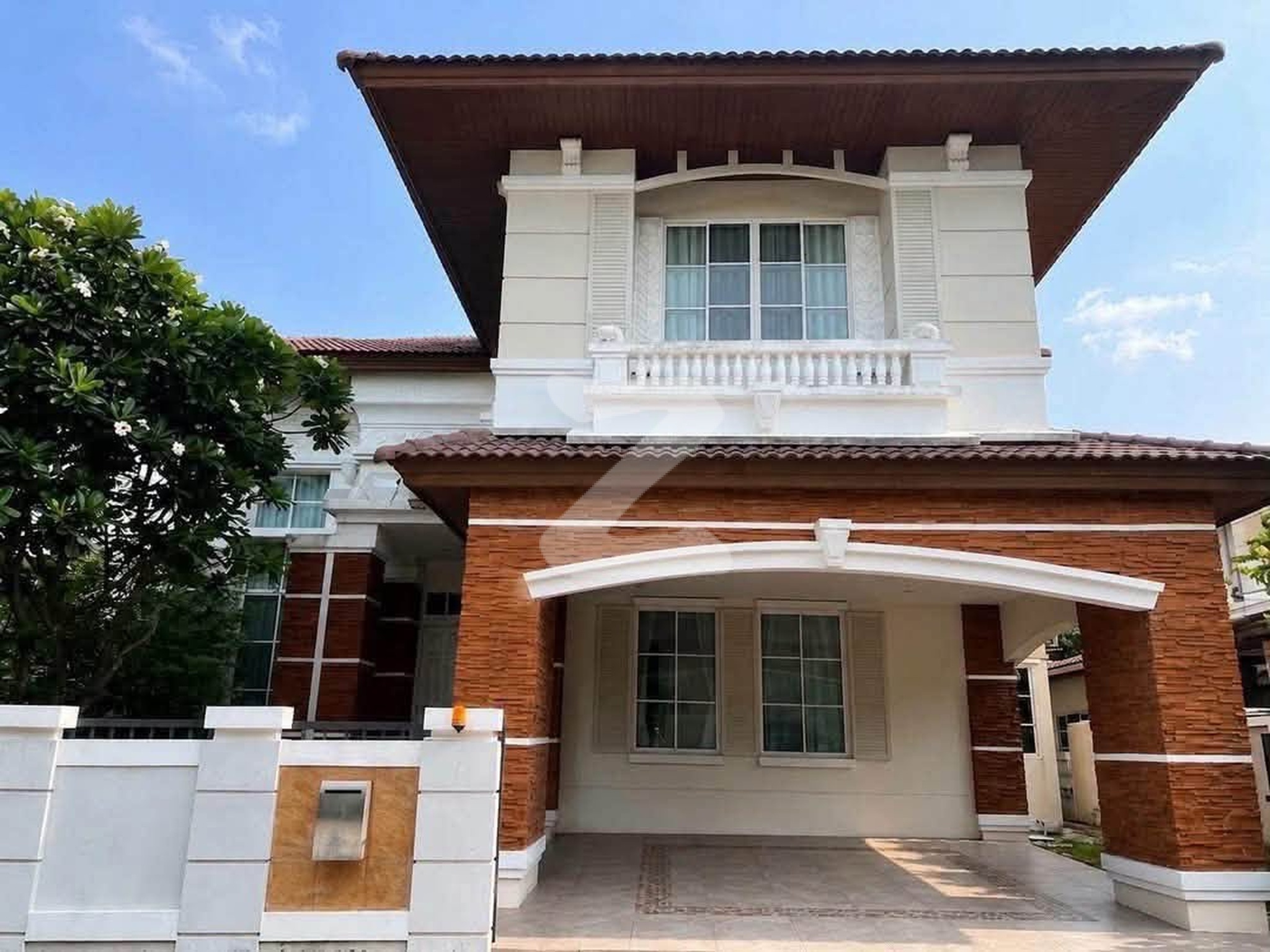 เจ้าของโพสต์ รับเอเจนต์ บ้านเดี่ยวหลังใหญ่ให้เช่า THE CITY ปิ่นเกล้าทำเลติดถนนใหญ่บรมราชชนนี ติดกับตลาดธนบุรี : เจ้าของขายเอง (งดรับนายหน้า)