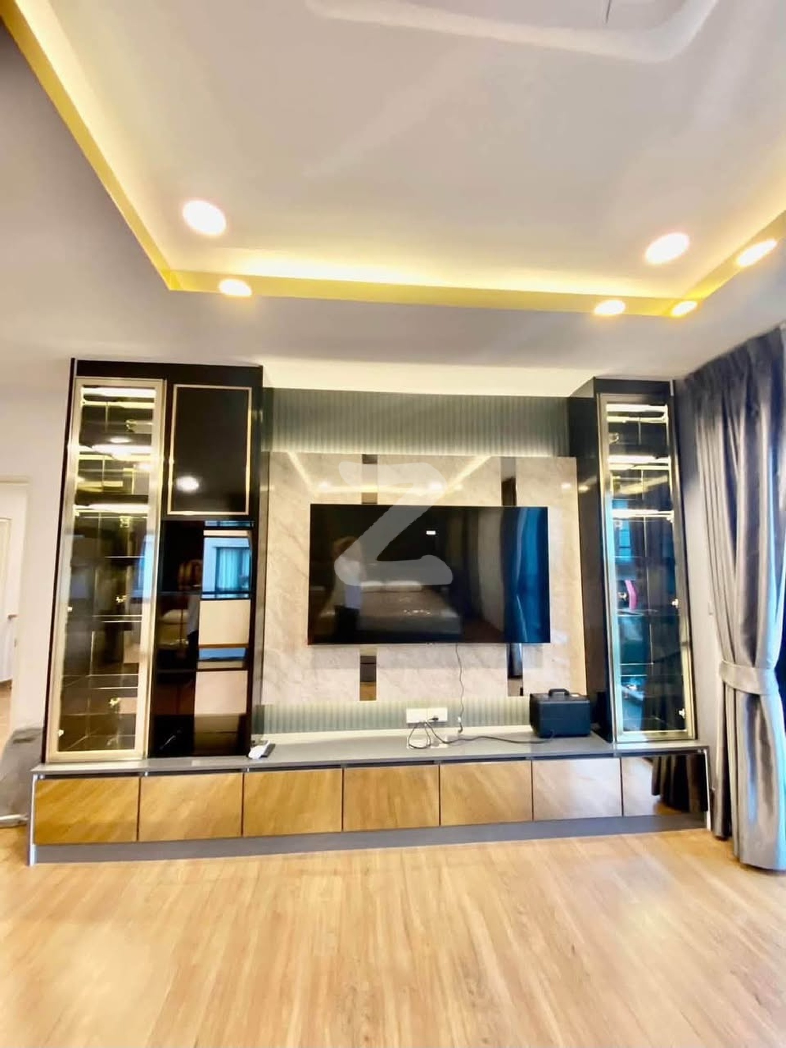 ให้เช่า เซนโทร บางนา 4 ห้องนอน 298 ตร.ม. ชั้น 2 เจ้าของปล่อยเช่าเอง : เจ้าของให้เช่าเอง (งดรับนายหน้า)