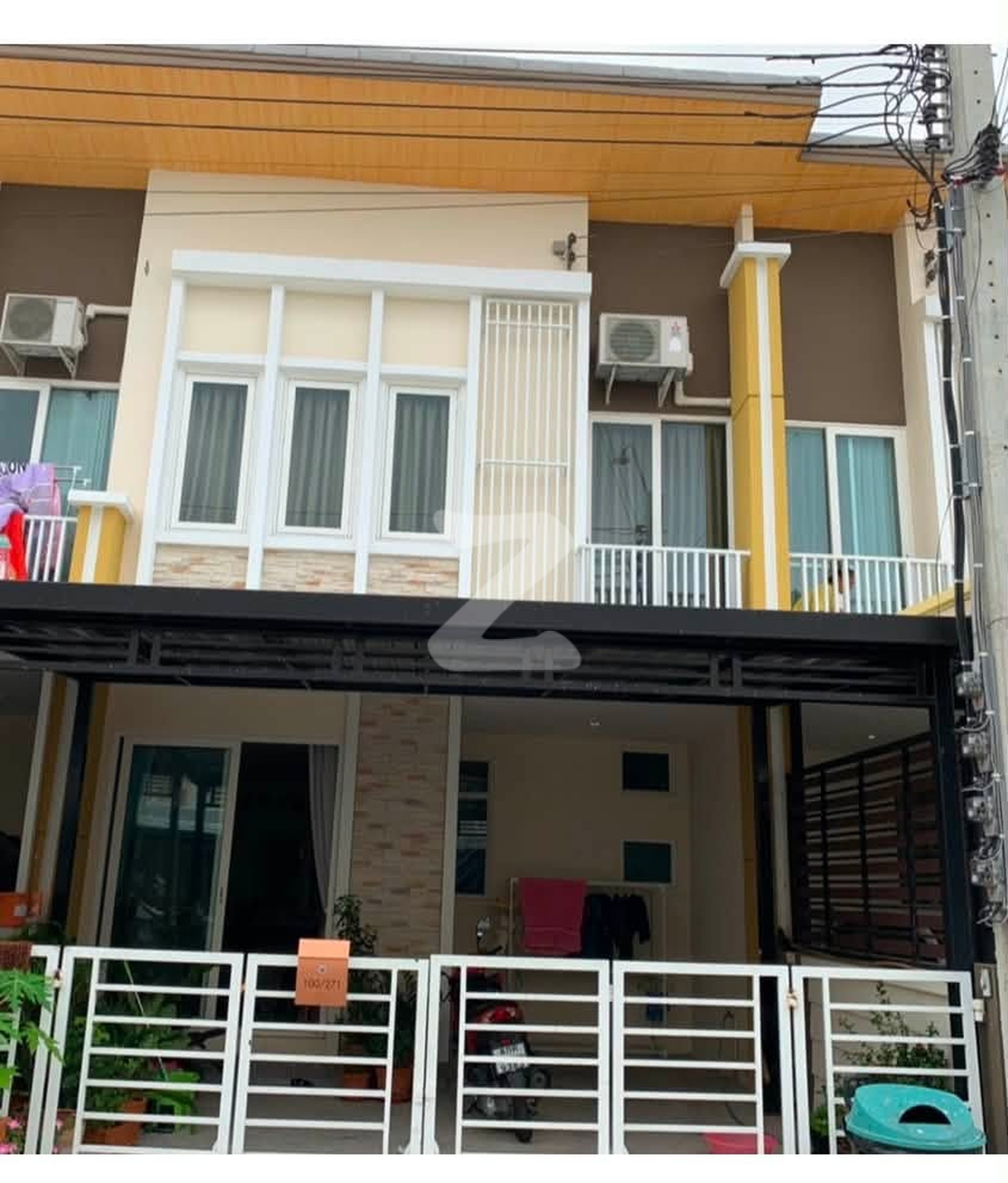 ขาย โกลเด้น ทาวน์ 2 อ่อนนุช-ลาดกระบัง 4 ห้องนอน 113 ตร.ม. ชั้น 2 เจ้าของขายเอง : เจ้าของขายเอง (งดรับนายหน้า)