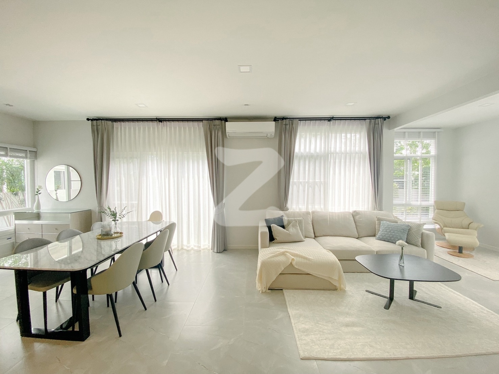 ให้เช่า มัณฑนา บางนา-วงแหวน 4 ห้องนอน 250 ตร.ม. ชั้น 2 เจ้าของปล่อยเช่าเอง : เจ้าของให้เช่าเอง