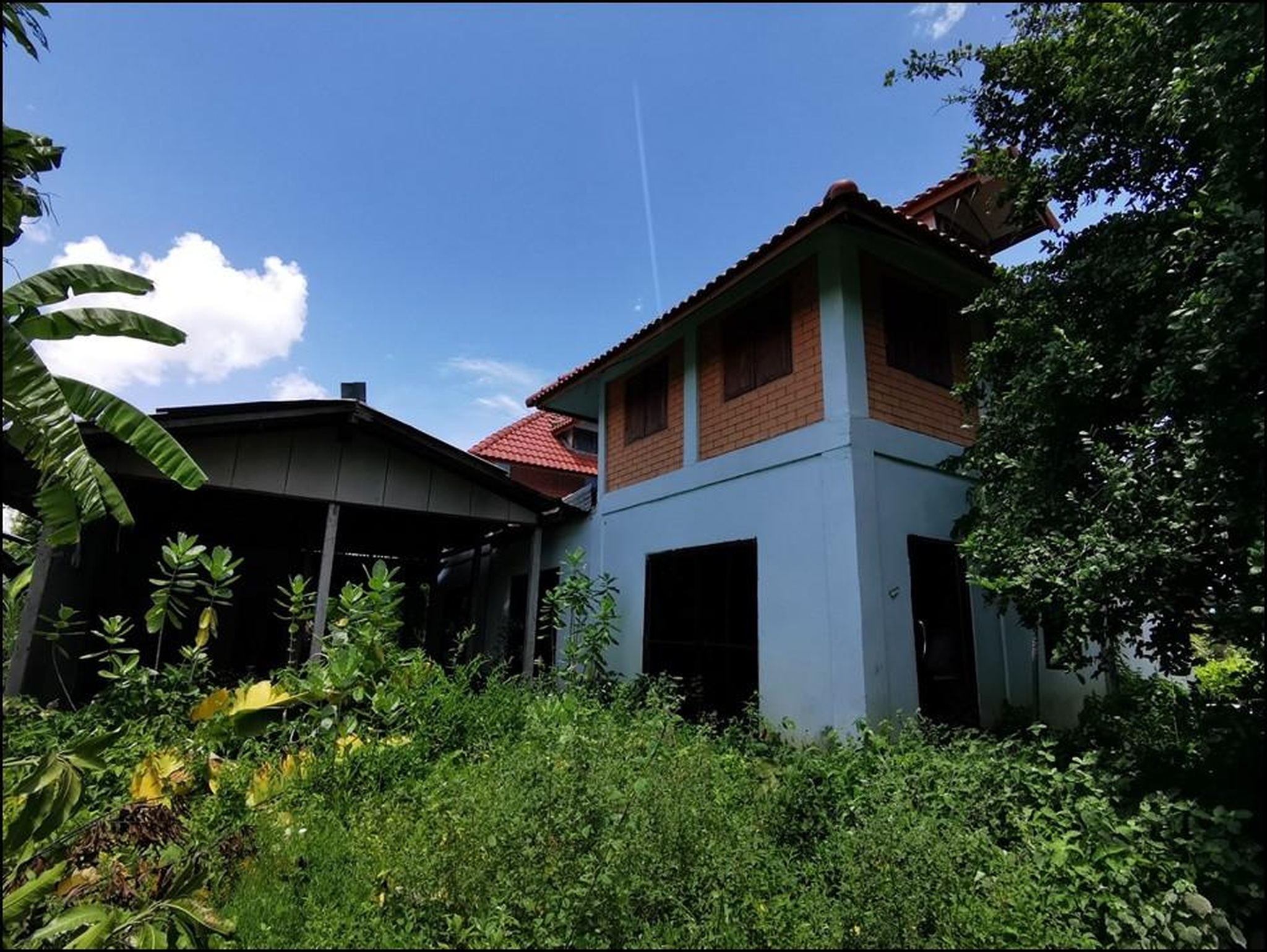 ทรัพย์สถาบันโดย อาคารสงเคราะห์ บ้านเดี่ยว ศิลาลาด ศรีสะเกษ