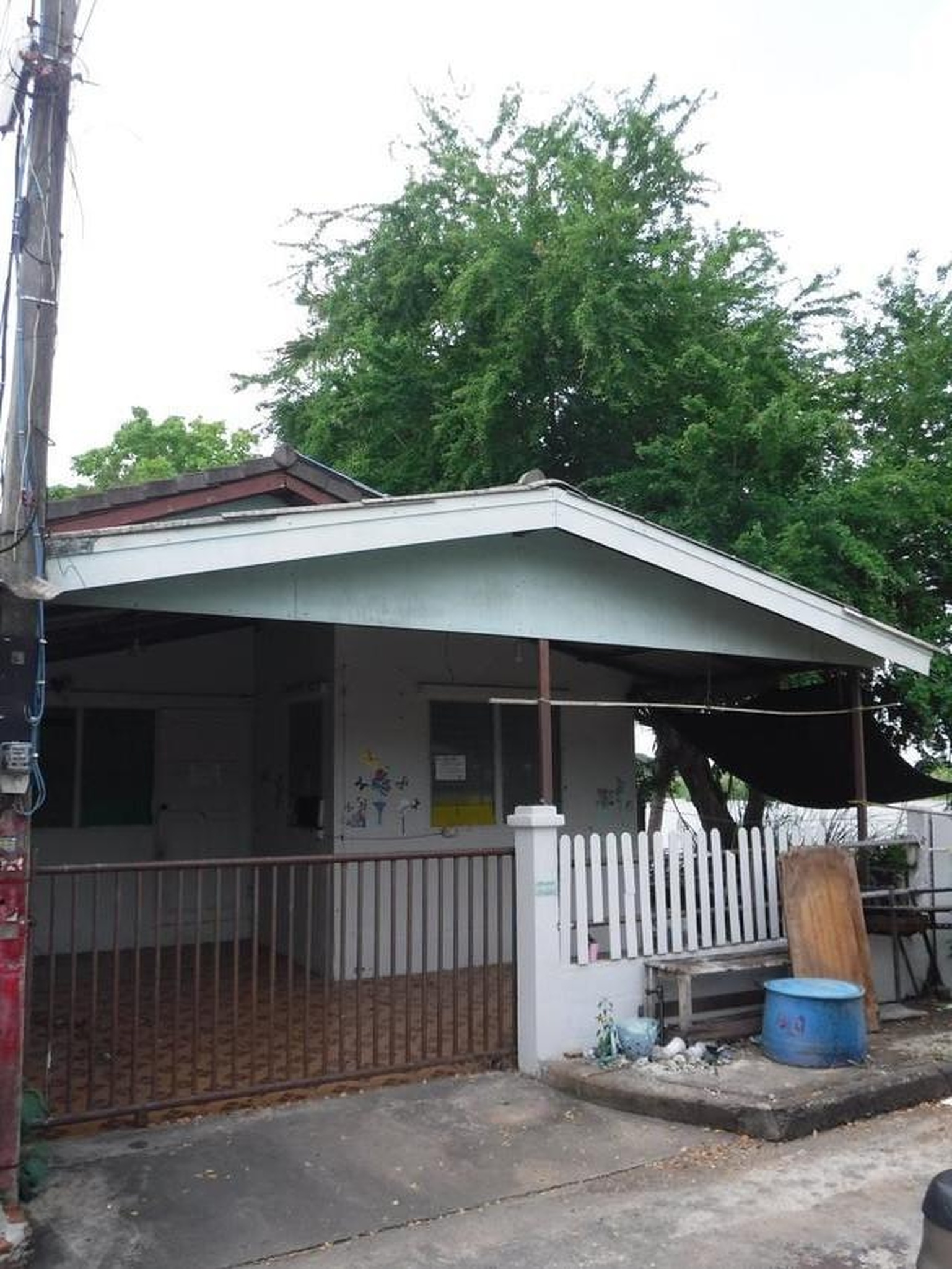 ทรัพย์สถาบันโดย อาคารสงเคราะห์ ทาวน์เฮาส์ กรีนการ์เด้นท์โฮม