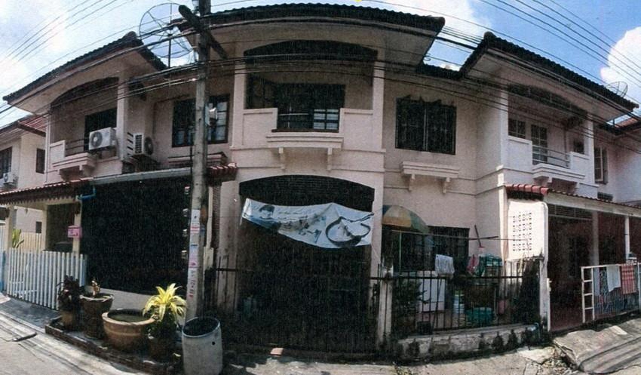 ทรัพย์สถาบันโดย อาคารสงเคราะห์ ทาวน์เฮาส์ ม.พรธิสาร 5