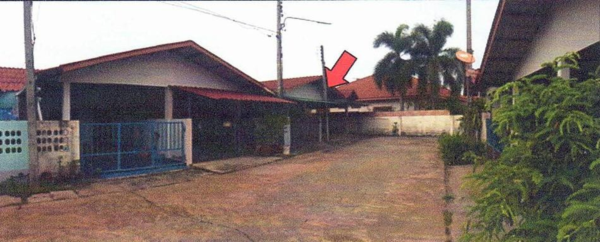 ทรัพย์สถาบันโดย อาคารสงเคราะห์ ทาวน์เฮาส์ ศรีทอง4