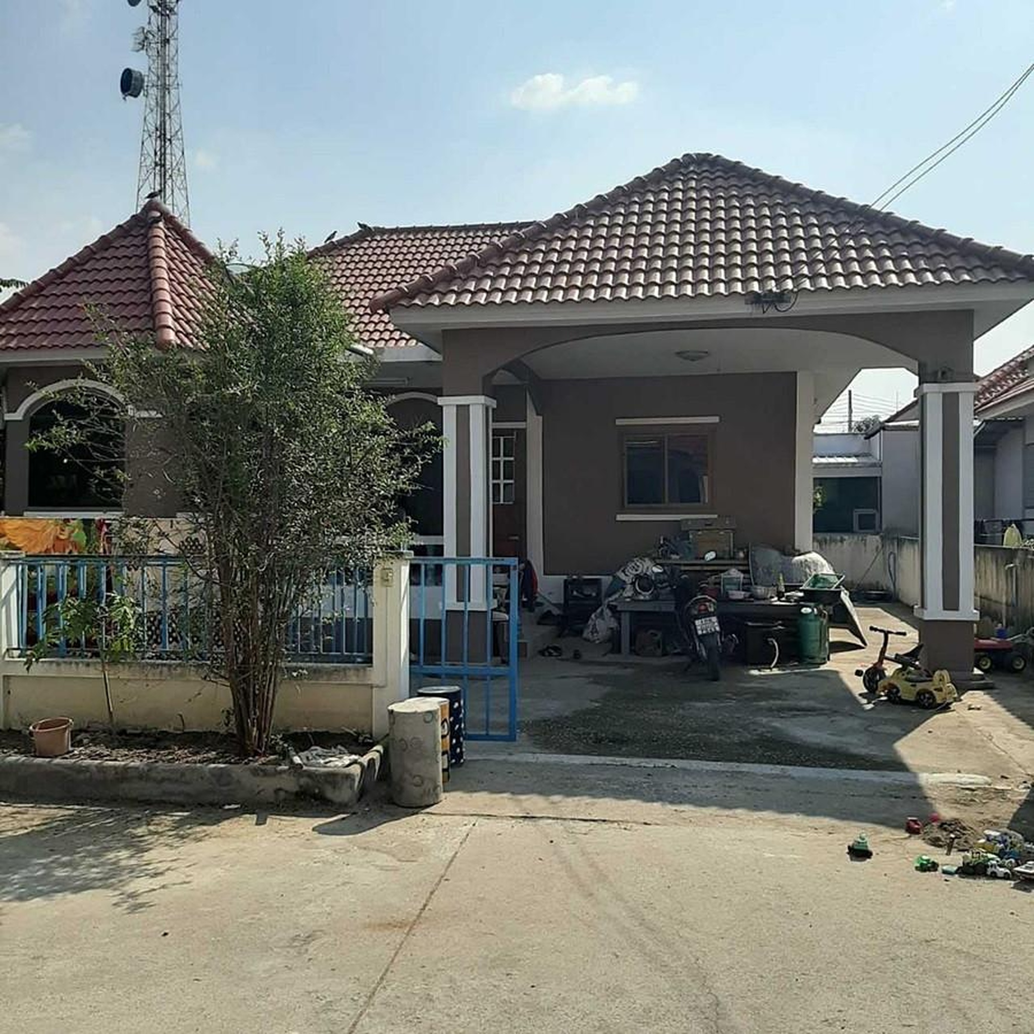 ทรัพย์สถาบันโดย ธอส. บ้านเดี่ยว ปาริชาติแลนด์