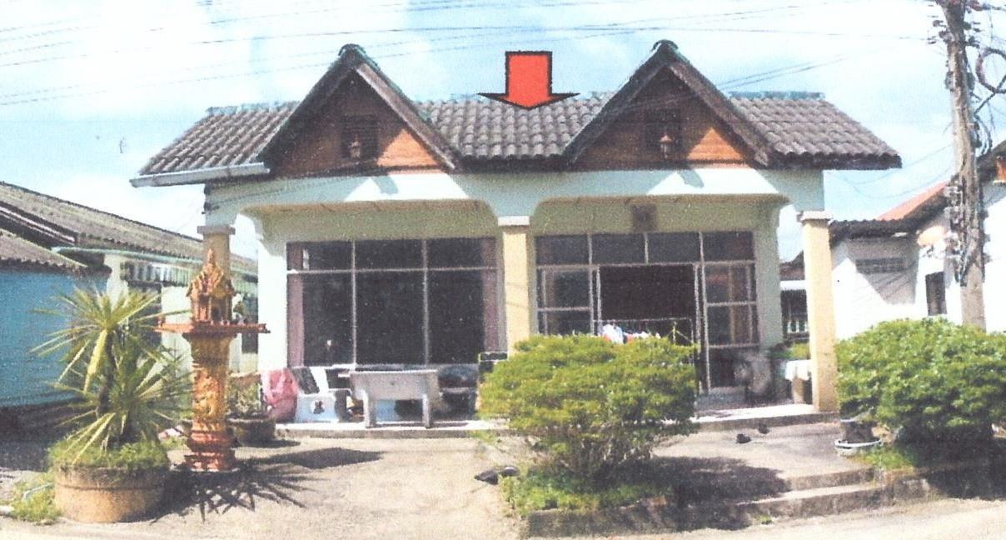 ทรัพย์สถาบันโดย ธอส. บ้านเดี่ยว ซอยถนนเลียบทางรถไฟ(ตรงข้ามวัดแหลมโตนด) ถนนสายป่าพยอม-แหลมโตนด