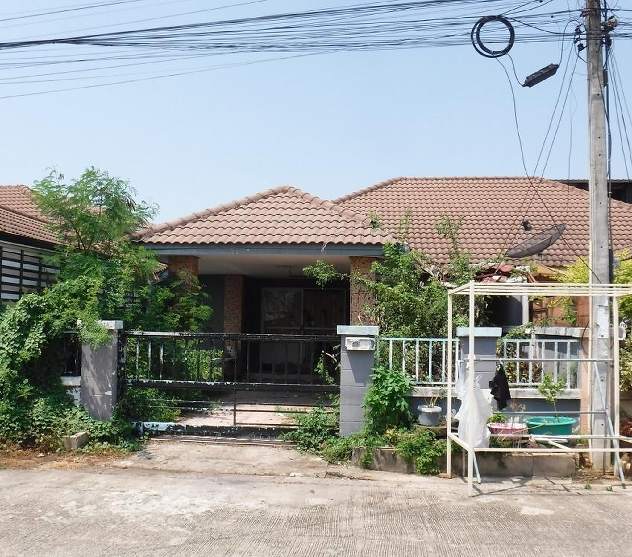ทรัพย์สถาบันโดย ธอส. บ้านเดี่ยว พรจิราคลอง 8