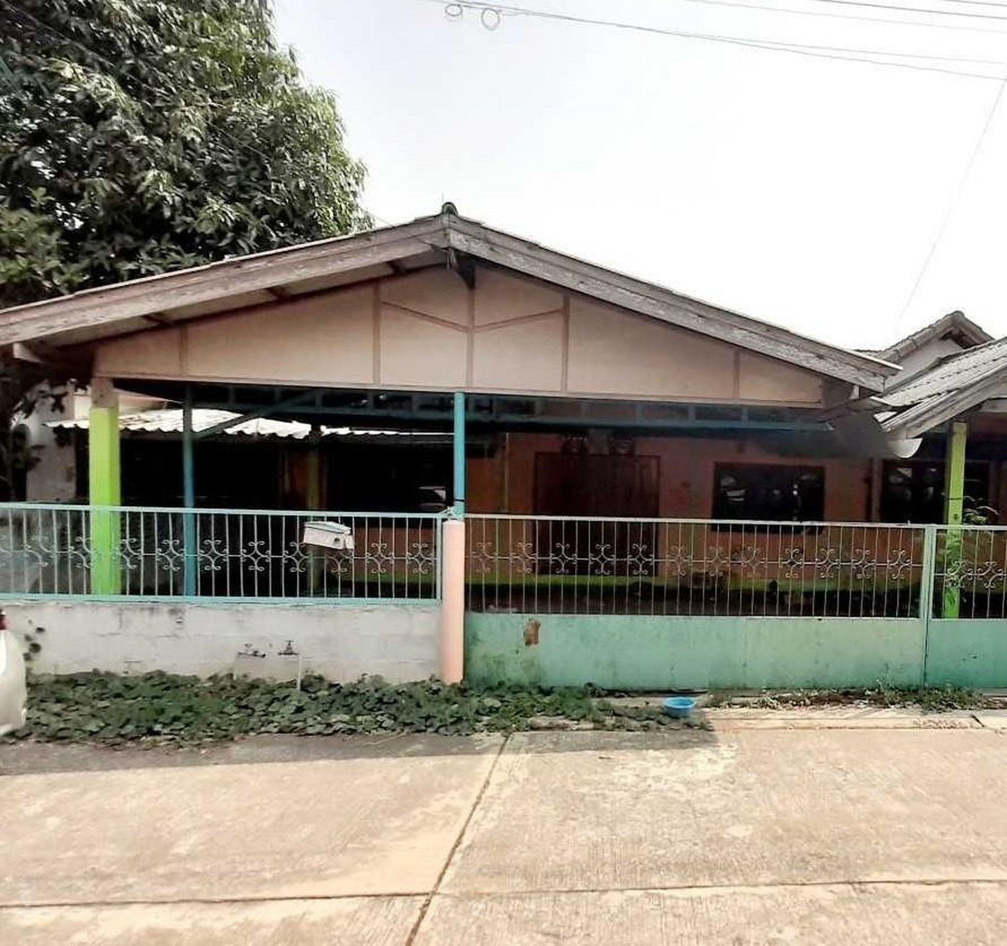 ทรัพย์สถาบันโดย ธอส. บ้านแฝด  หันคา ชัยนาท