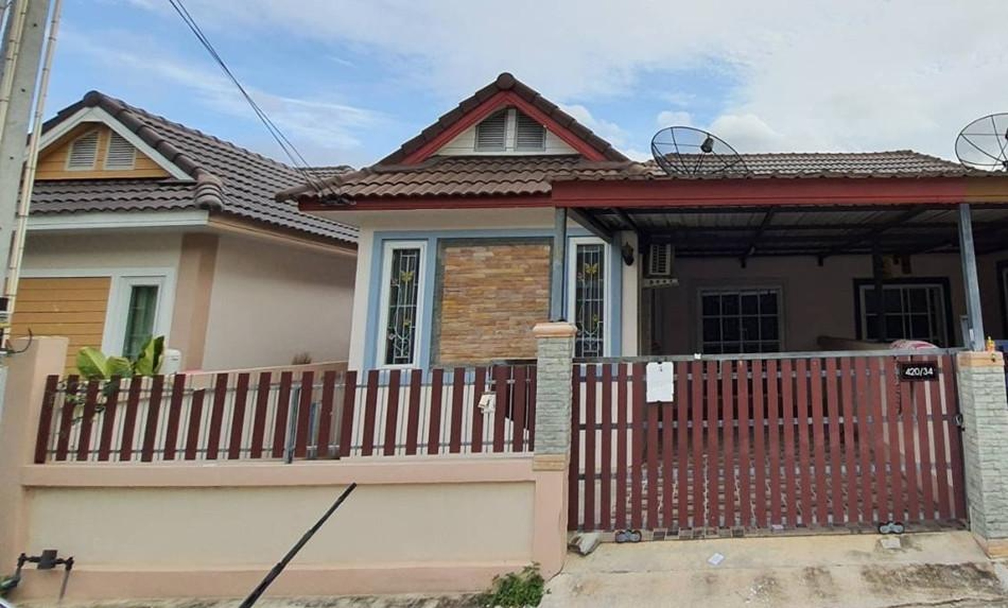 ทรัพย์สถาบันโดย ธอส. บ้านแฝด โครงการหมู่บ้านทรัพย์ธานี
