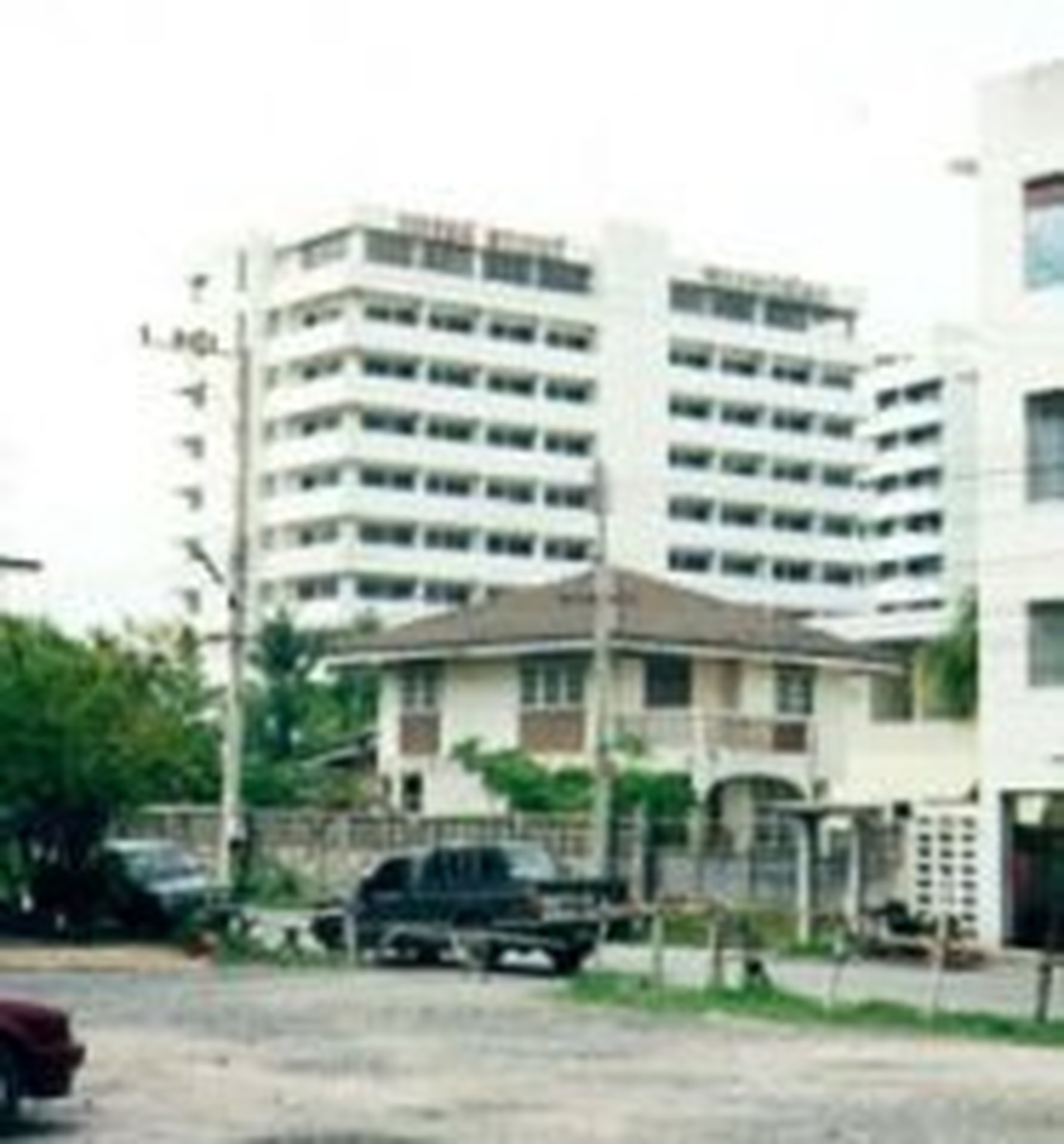 ทรัพย์สถาบันโดย SCB คอนโด แกรนด์ทาวเวอร์ คอนโดมิเนียม (Grand Tower Condominium)
