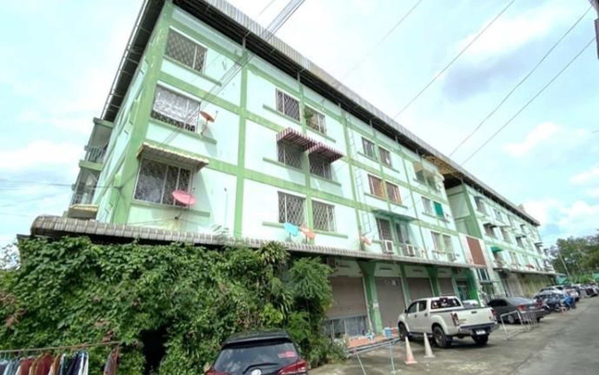 ทรัพย์สถาบันโดย อาคารสงเคราะห์ คอนโด คอนโดเทลรุ่งโรจน์ (Rungroj Condotel)