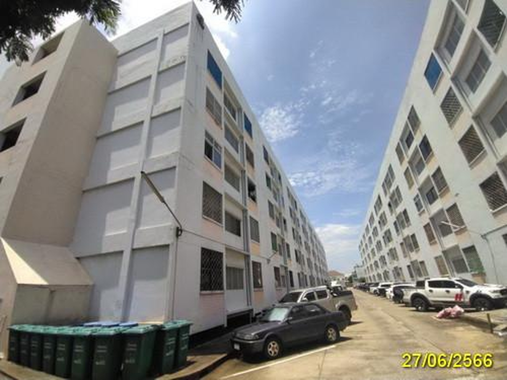 ทรัพย์สถาบันโดย GHB คอนโด เคหะชุมชนคลองหลวง (Khlong Luang Community Housing Project)