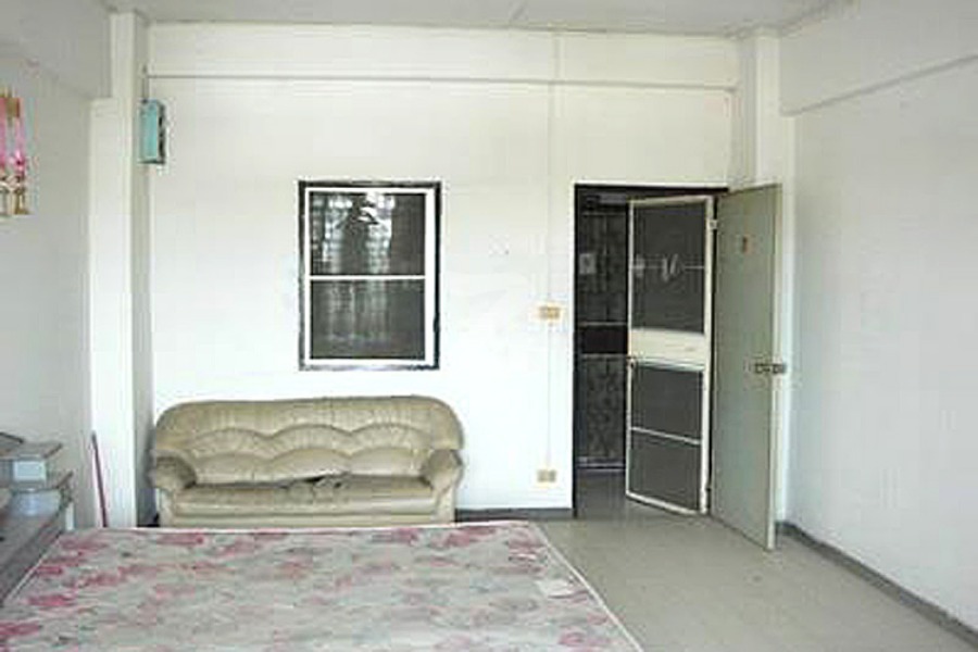 ทรัพย์สถาบันโดย krungsri คอนโดติด SRT รังสิต เกศรี คอนโด (Kesaree Condo)