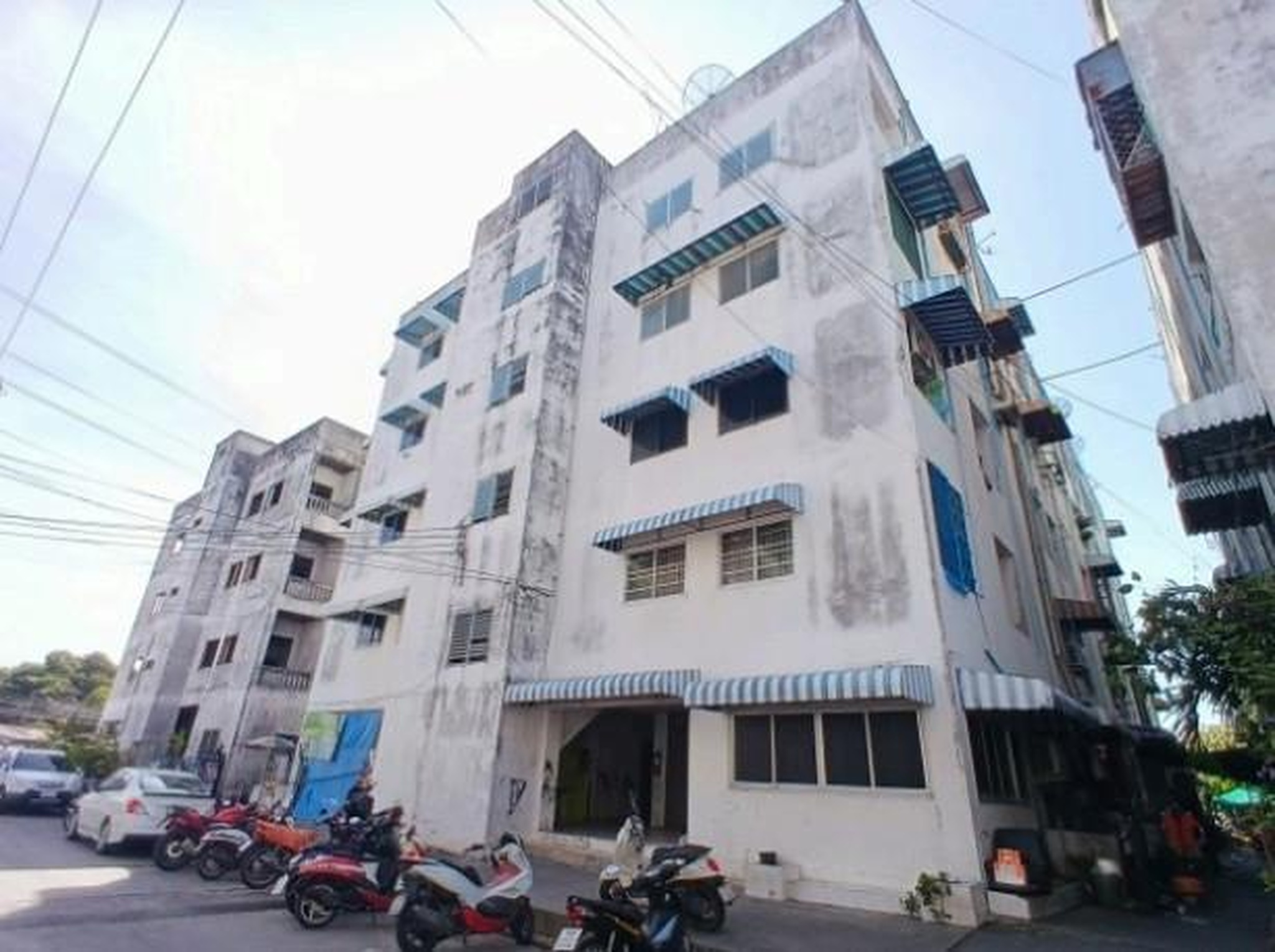 ทรัพย์สถาบันโดย ธอส. คอนโด ศิริพงษ์ เพลส (Siriphong Place)