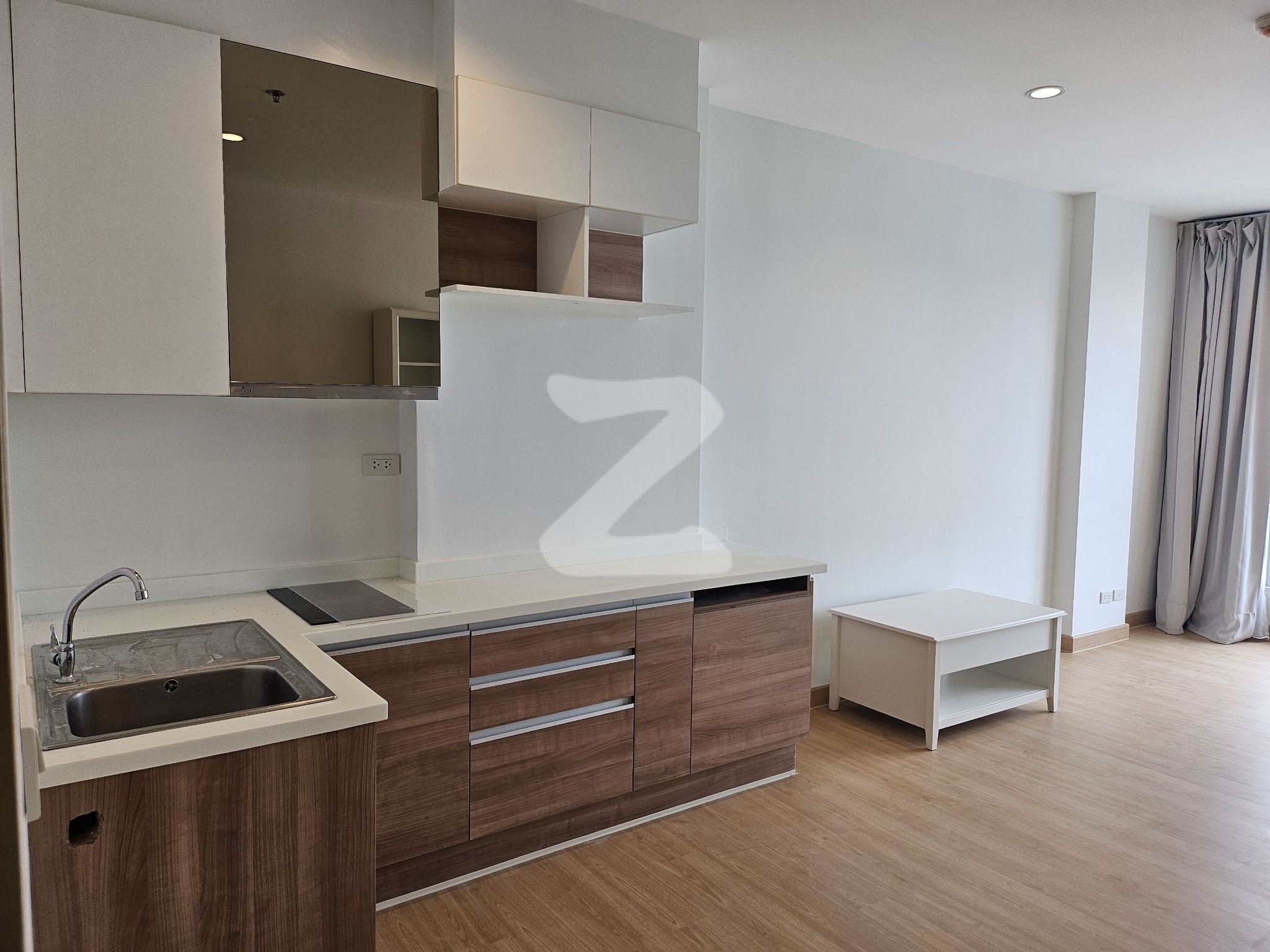 ให้เช่าคอนโดติด MRT บางกระสอ เดอะโฮเทล เซอร์วิส คอนโด (The Hotel Serviced Condo) : เจ้าของให้เช่าเอง