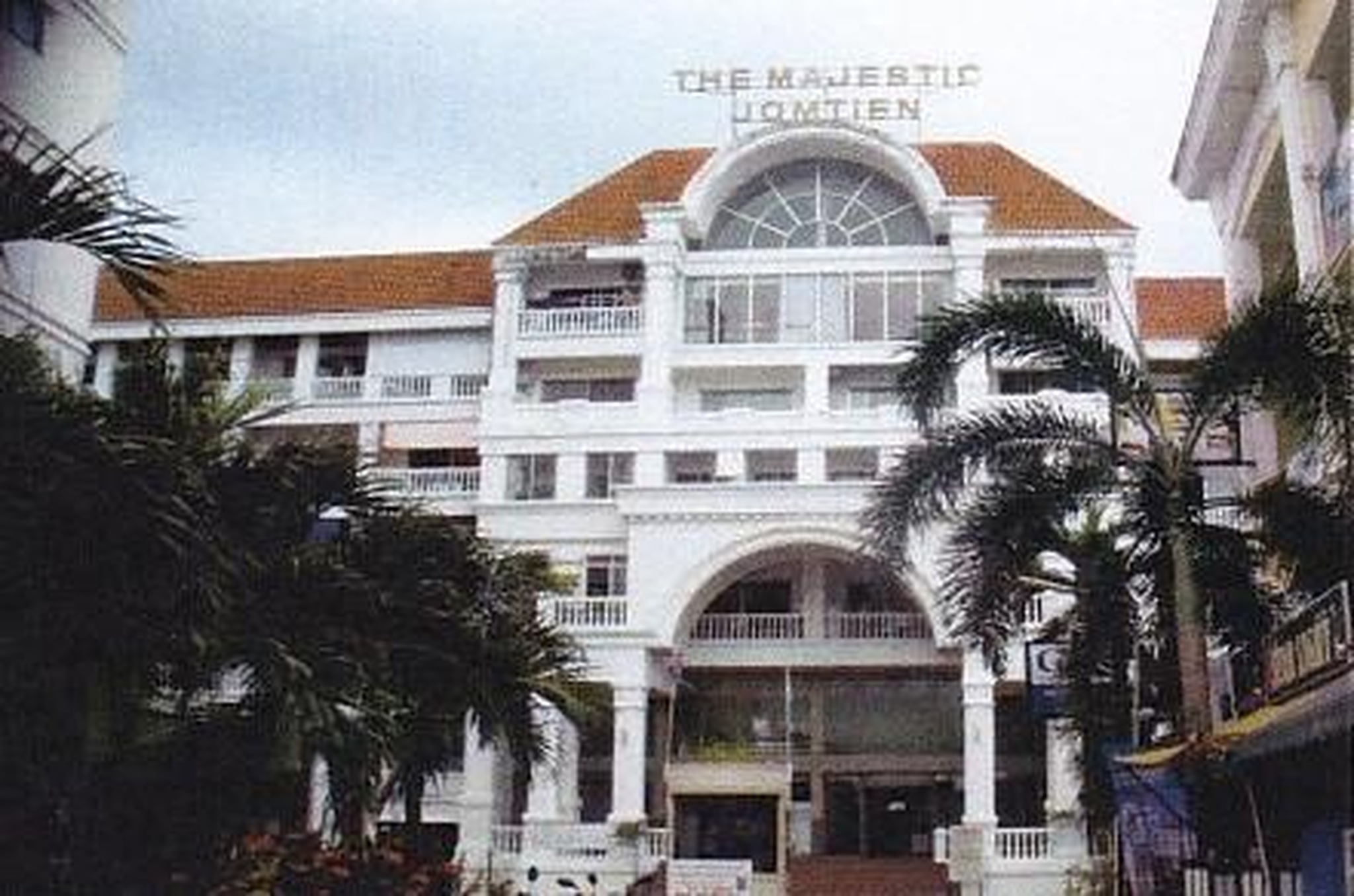 ทรัพย์สถาบันโดย ธอส. คอนโด เดอะ มาเจสติค จอมเทียน (The Majestic Jomtien)