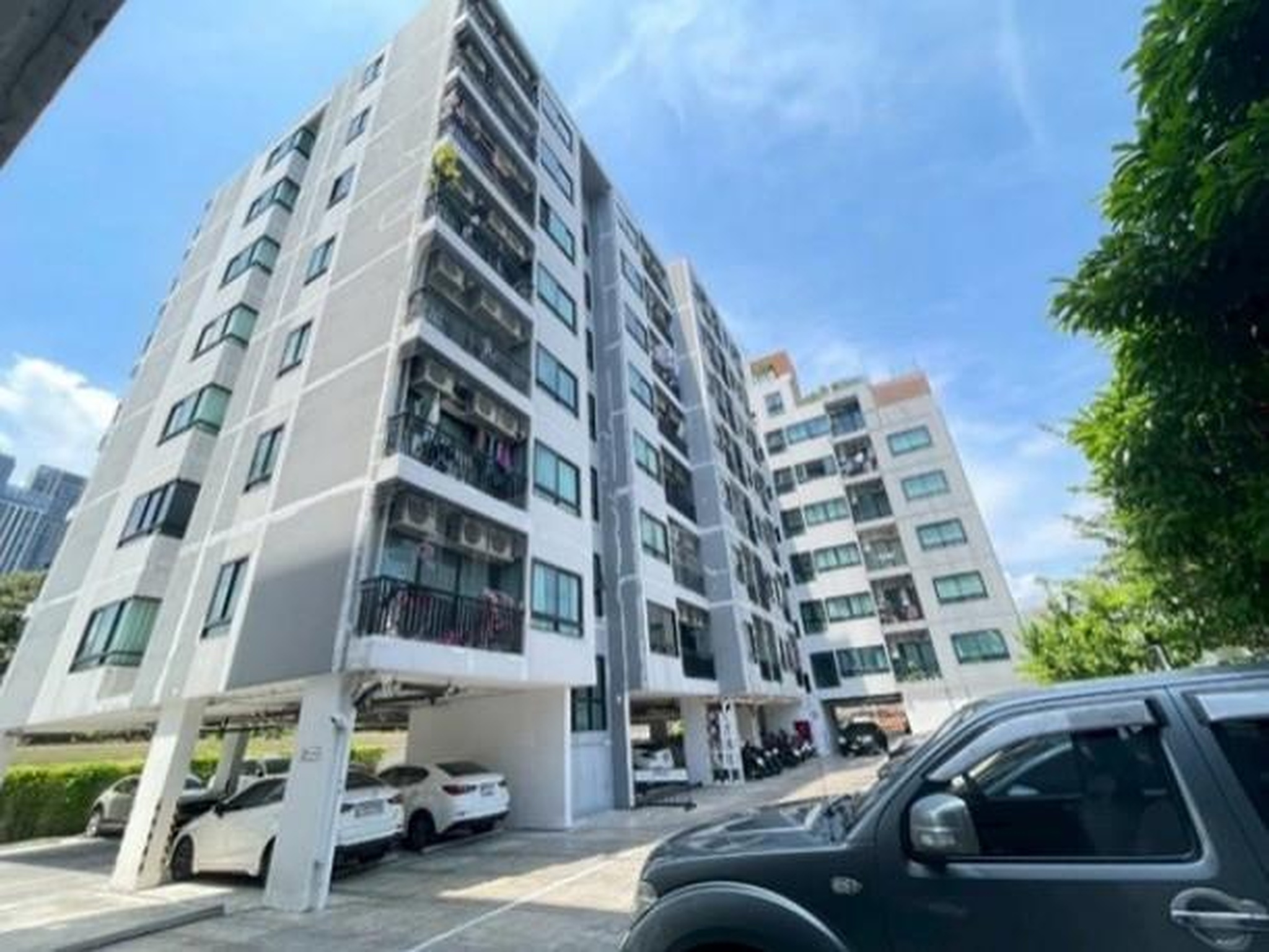ทรัพย์สถาบันโดย ธอส คอนโด พอส สุขุมวิท 103 (Pause Sukhumvit 103)