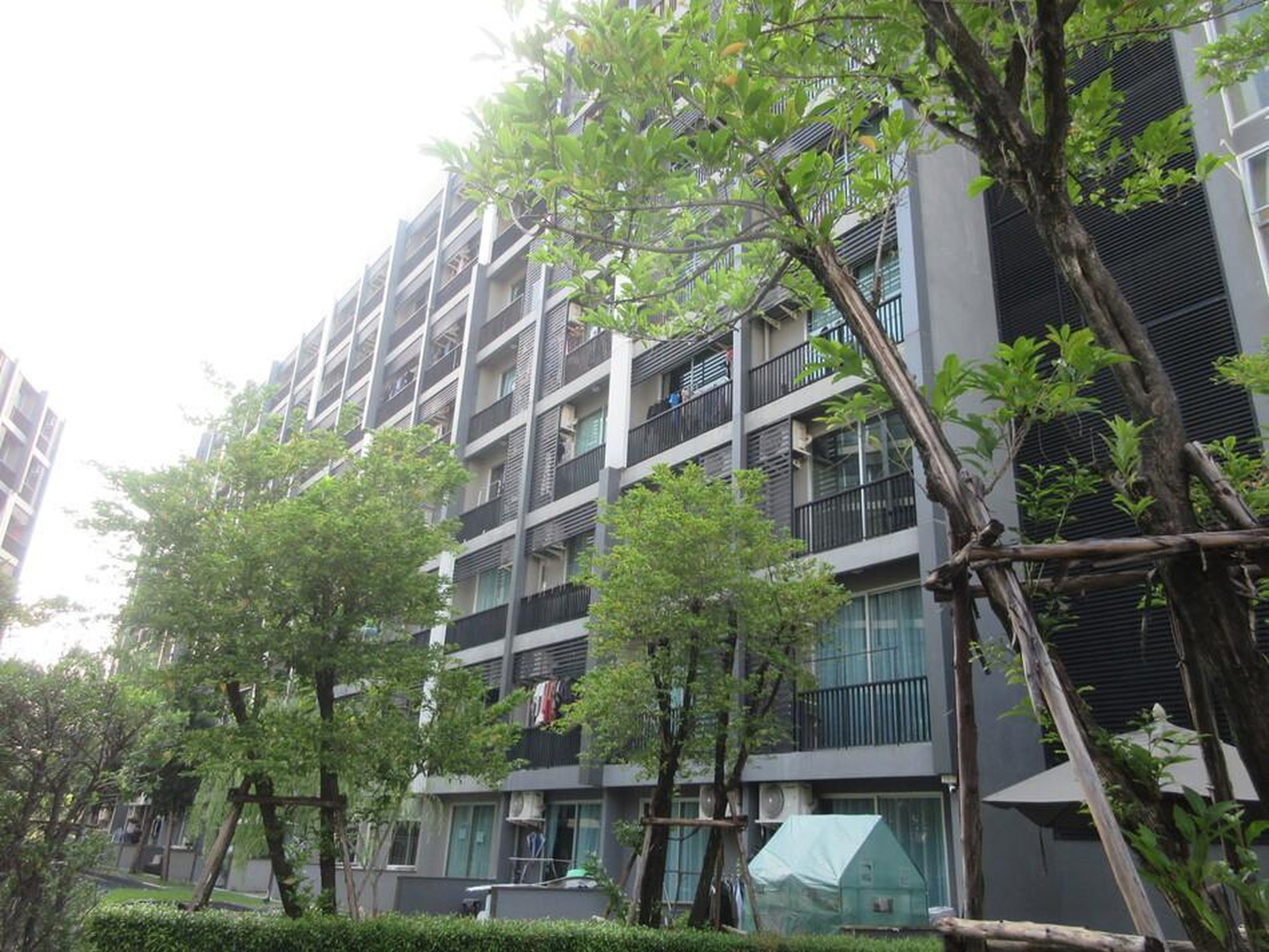 ทรัพย์สถาบันโดย ธอส คอนโด เอ สเปซ มี สุขุมวิท 77 (A Space Me Sukhumvit 77)
