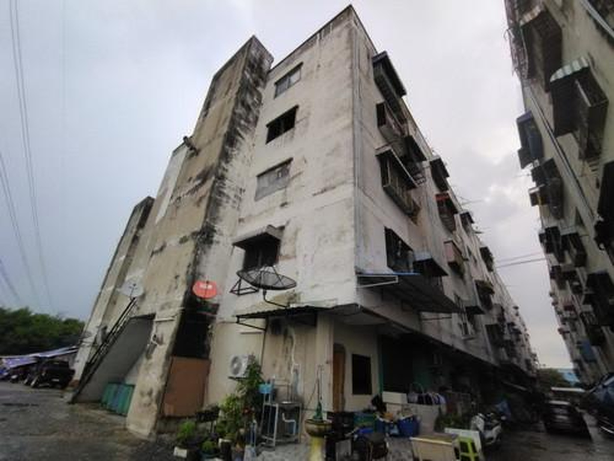 ทรัพย์สถาบันโดย ธอส คอนโด เอกธานีคอนโดทาวน์ สุขี 2 (Aekthani Condotown Sukhi 2)