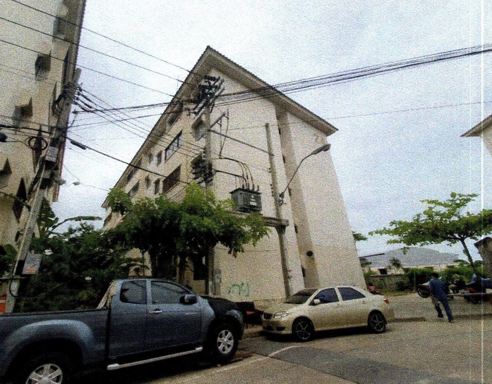 ทรัพย์สถาบันโดย ธอส คอนโด บ้านเอื้ออาทร ขจรวิทย์ (Baan Ua-Athorn Khajonwit)